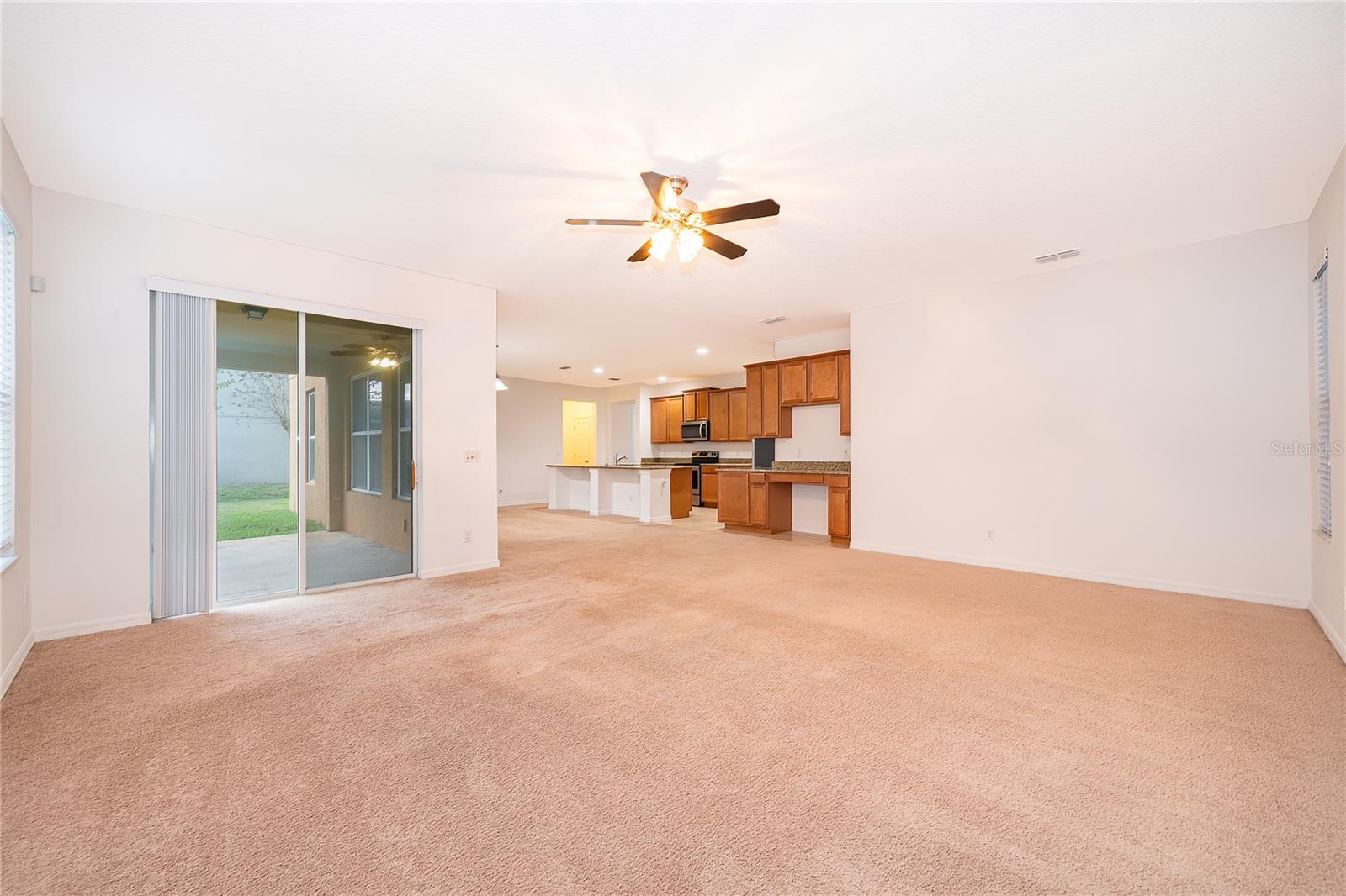 891 Cavan Dr Property Photo 24