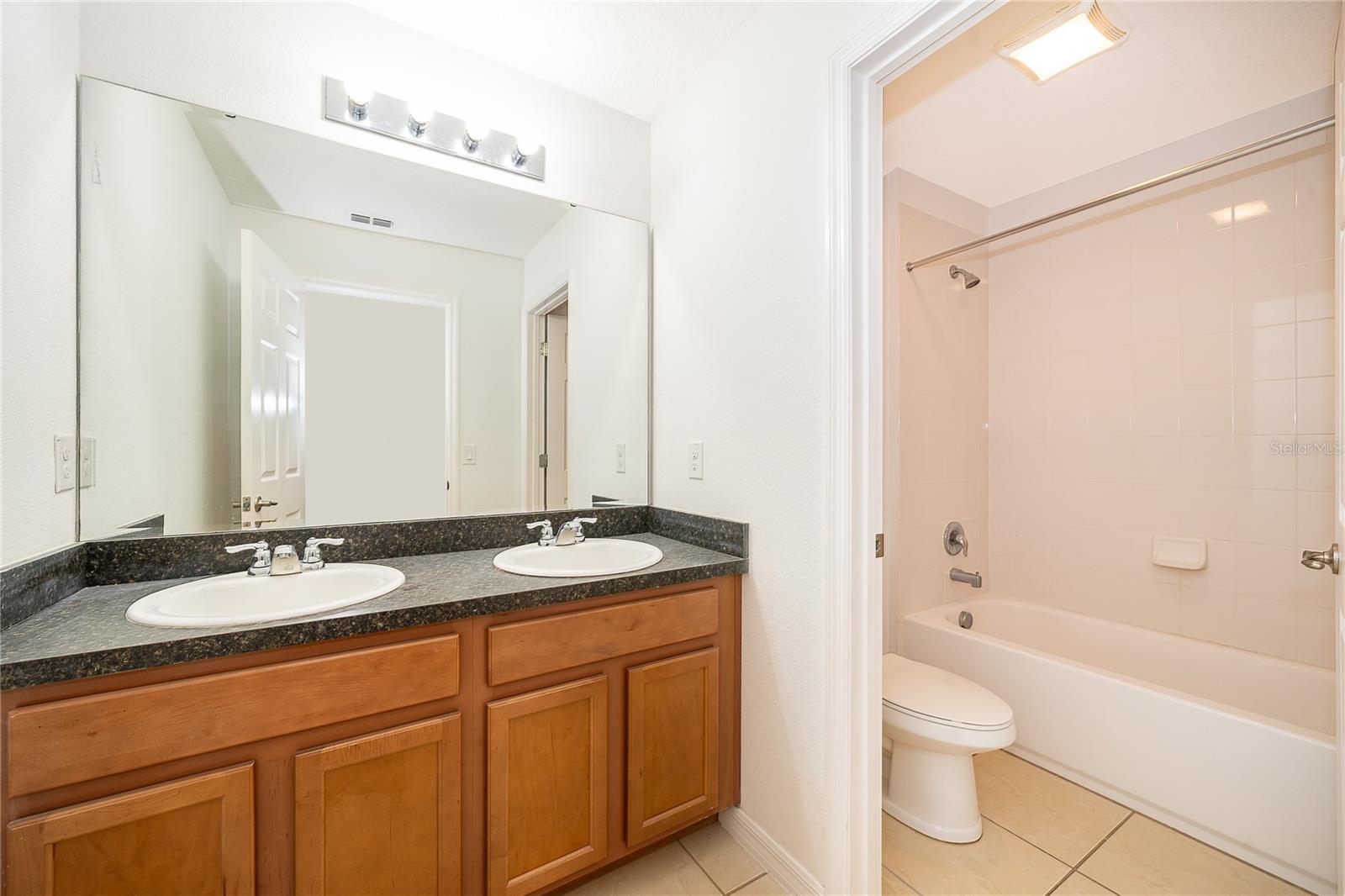 891 Cavan Dr Property Photo 31