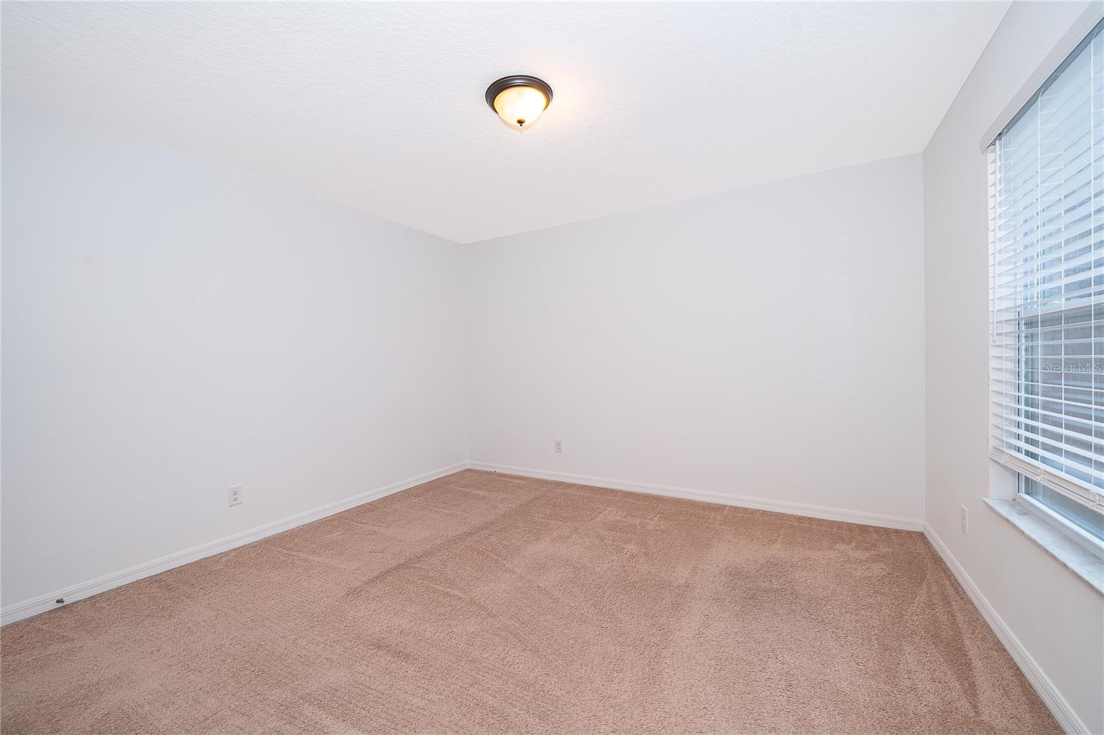 891 Cavan Dr Property Photo 33