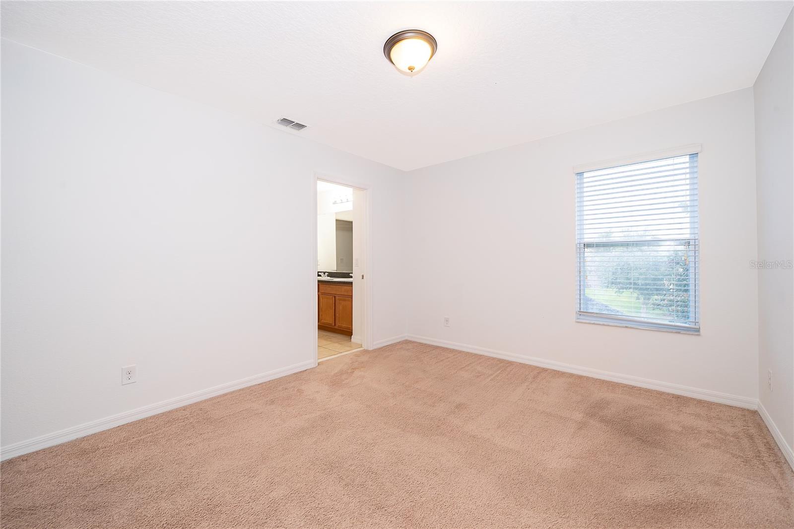 891 Cavan Dr Property Photo 39