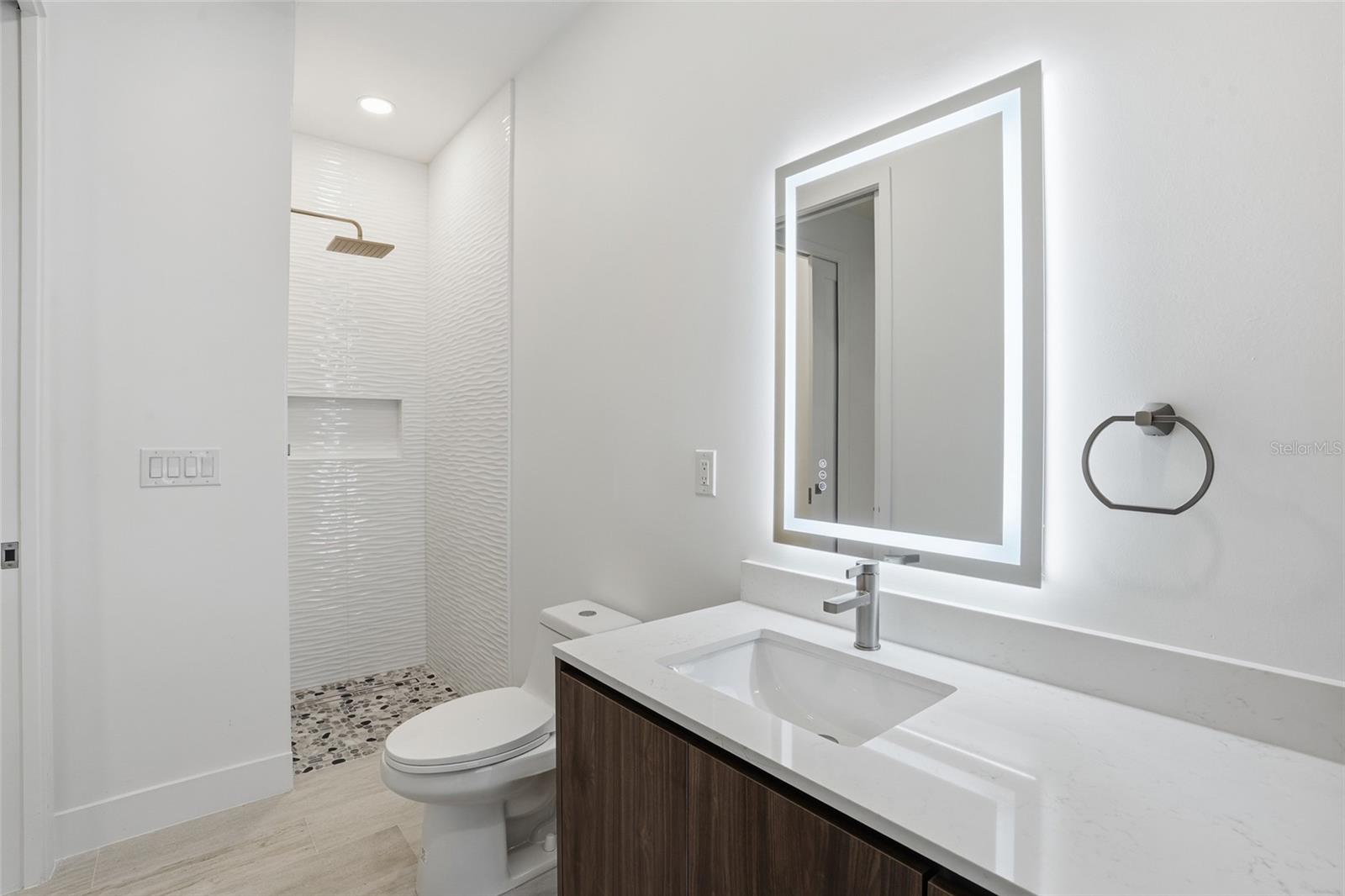 9402 Arrid Cir Property Photo 43