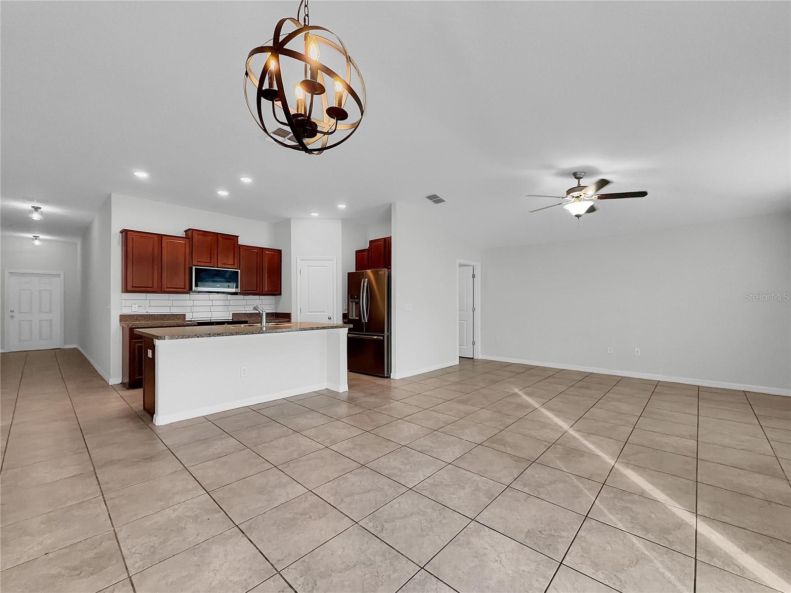 10113 Rosemary Leaf Ln Property Photo 15