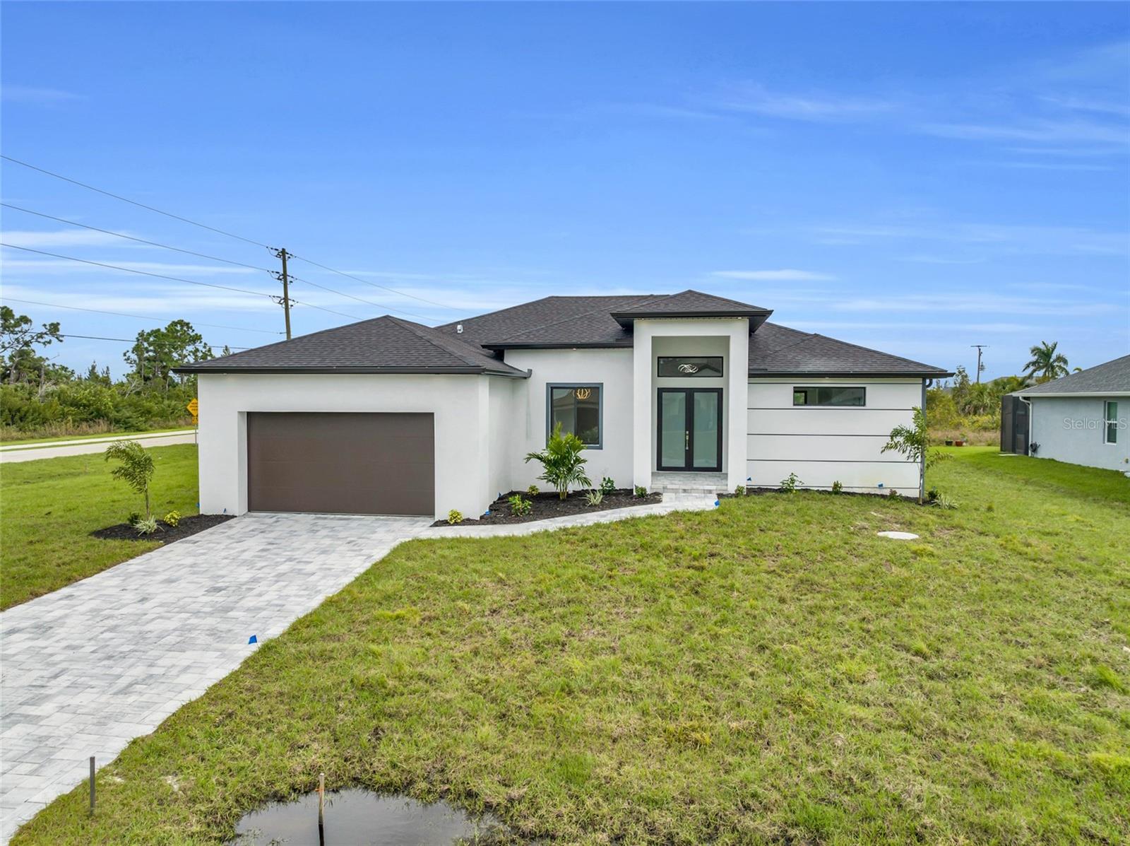 15401 Aqua Cir Property Photo 4