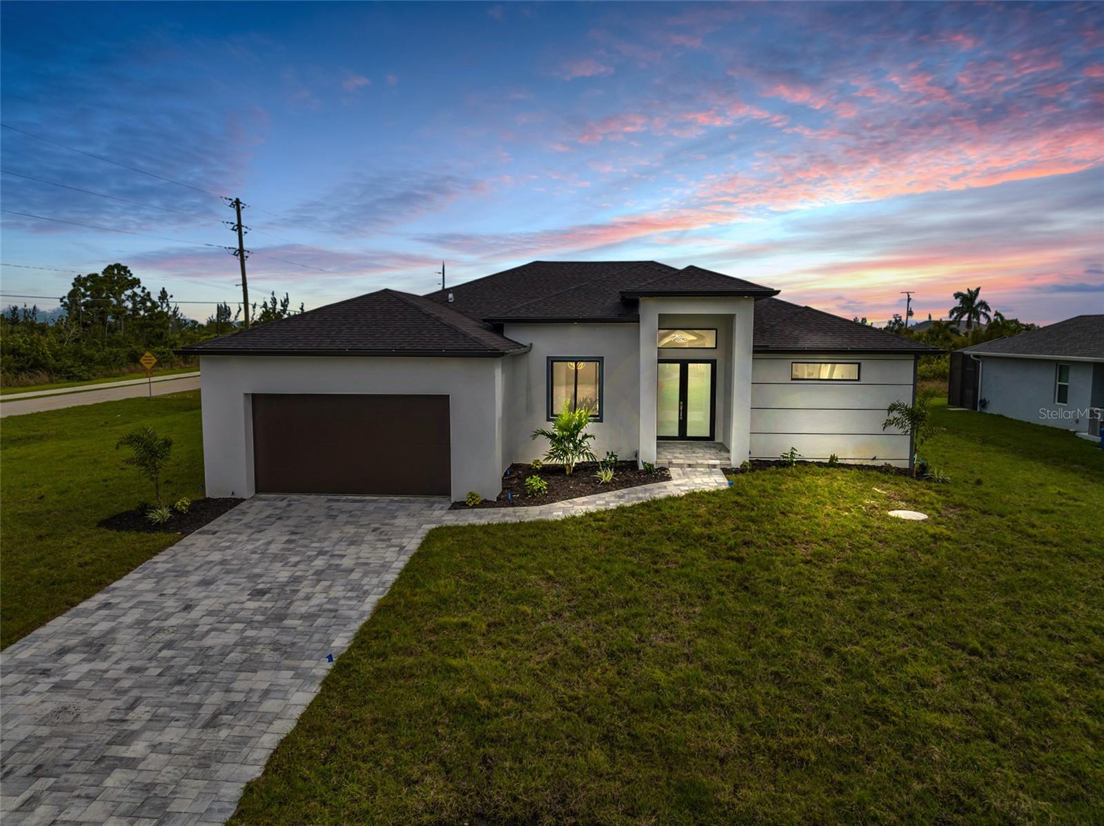 15401 Aqua Cir Property Photo 5
