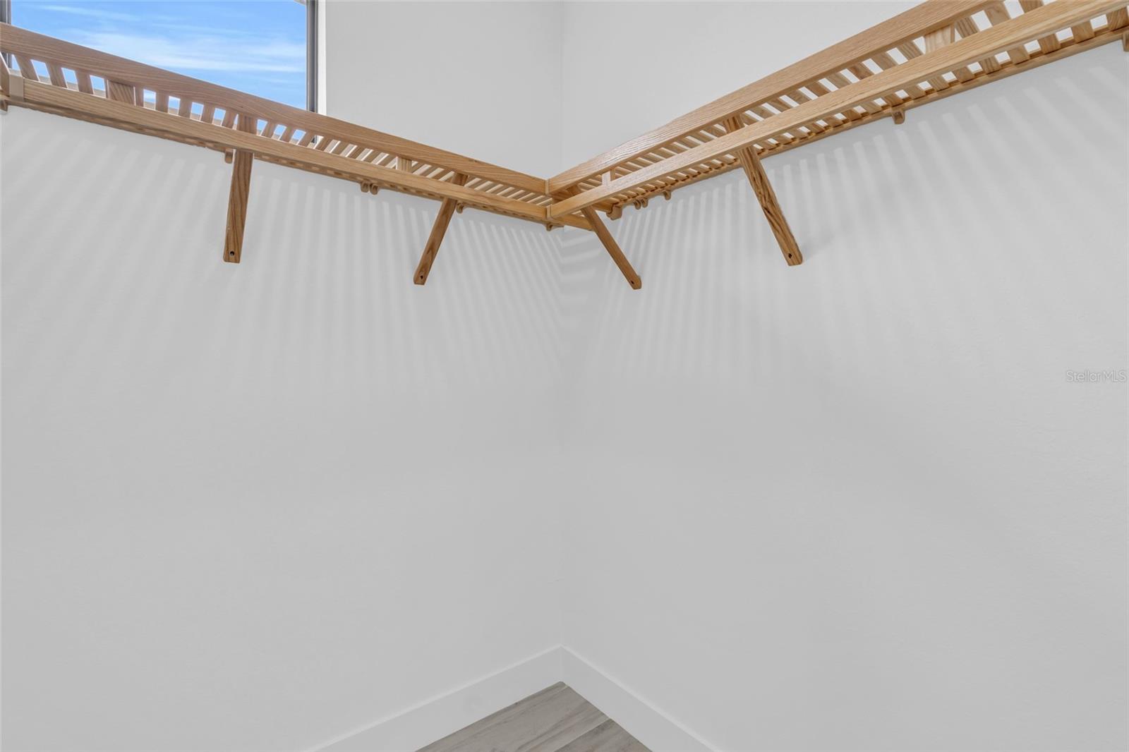 15401 Aqua Cir Property Photo 31