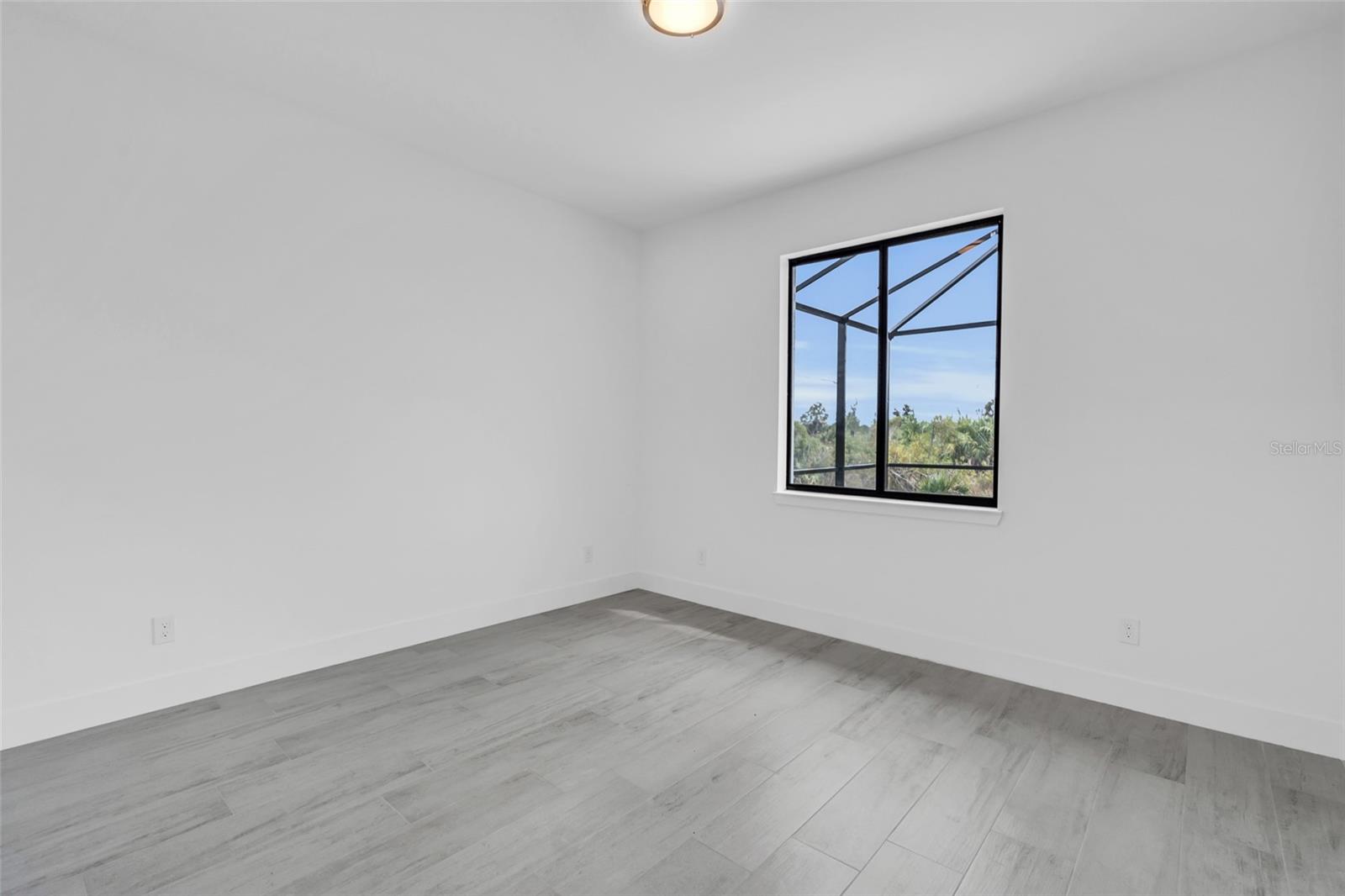 15401 Aqua Cir Property Photo 35