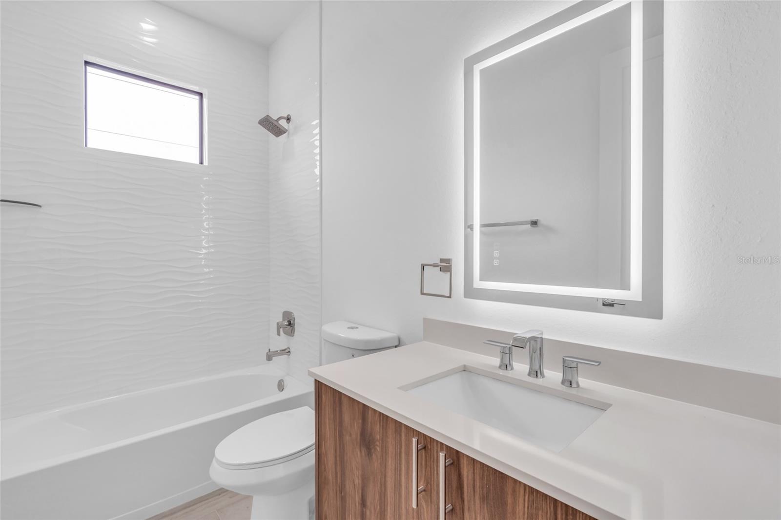 15401 Aqua Cir Property Photo 36