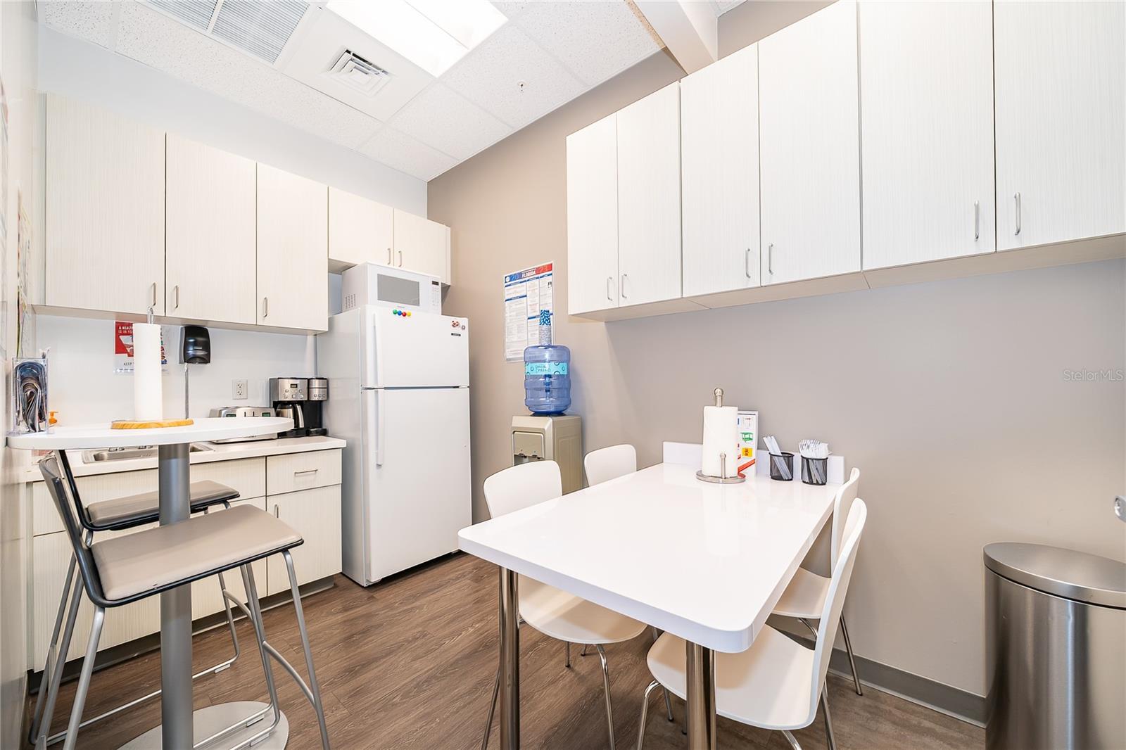 O6371029 Property Photo 9