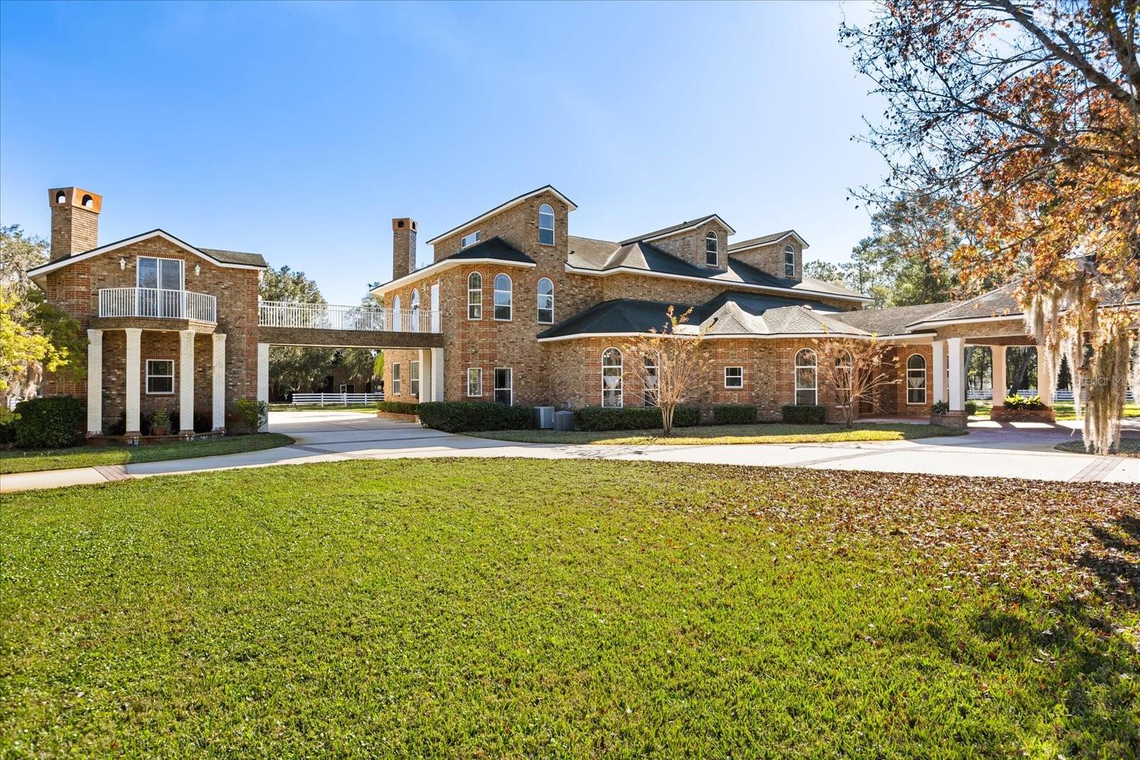 1501 Lake Markham Rd Property Photo