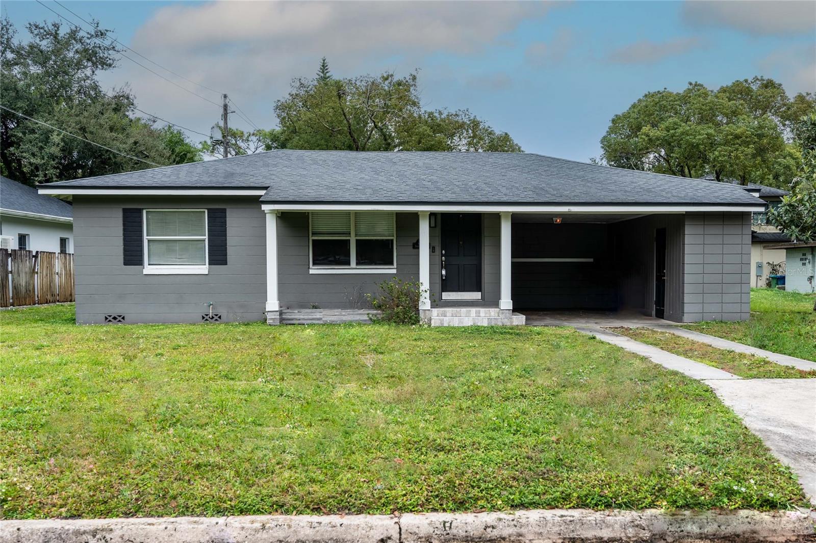 230 Strathy Ln Property Photo 1