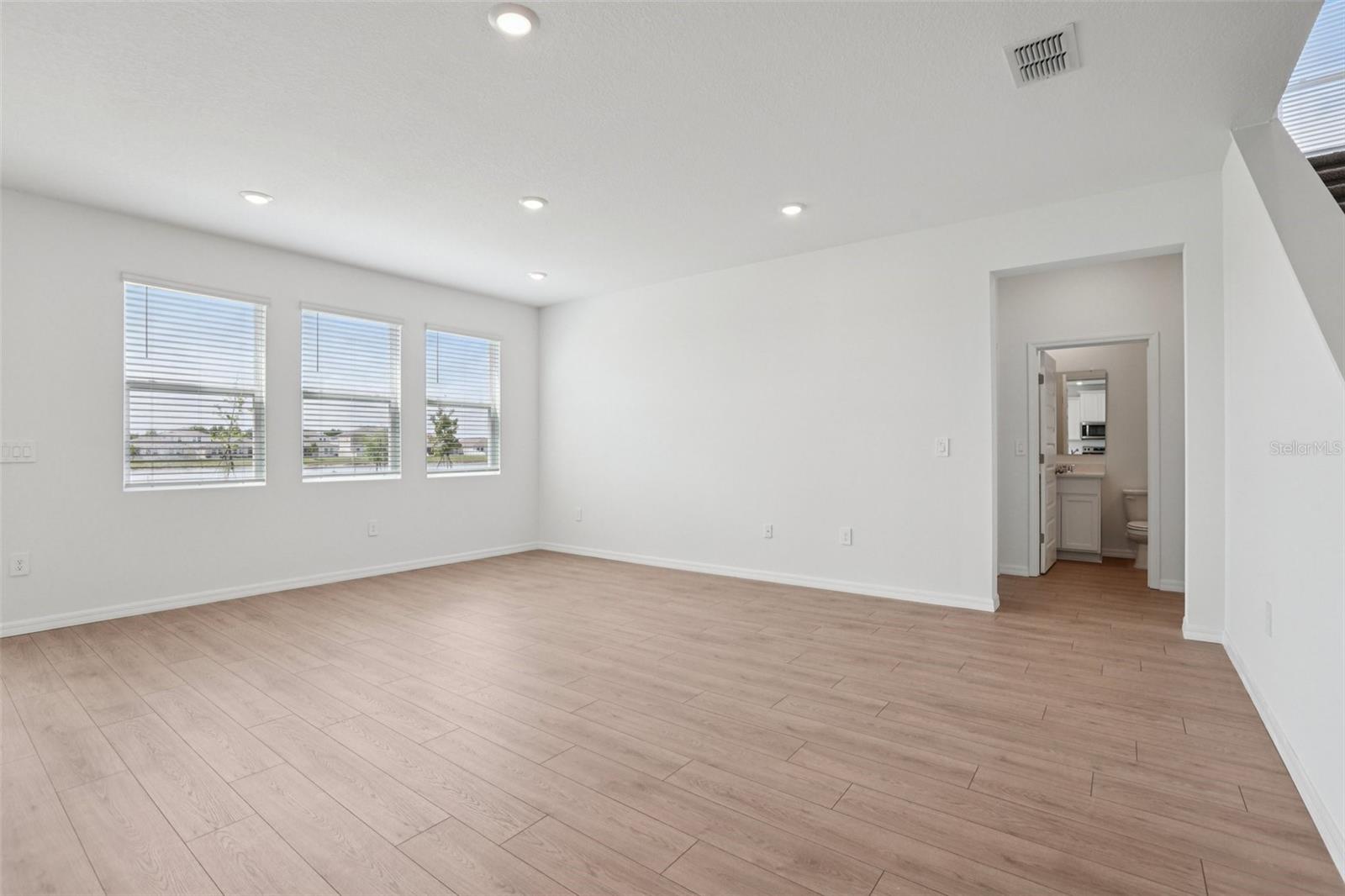 5392 Cloudberry Property Photo 4