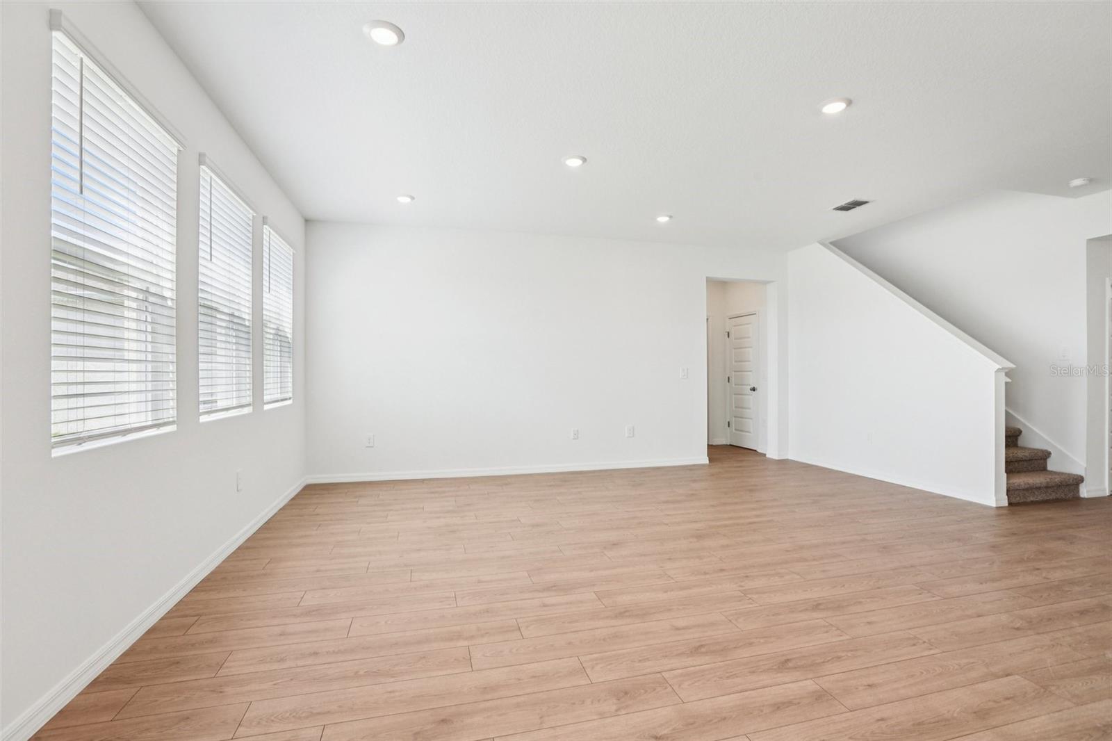 5392 Cloudberry Property Photo 5