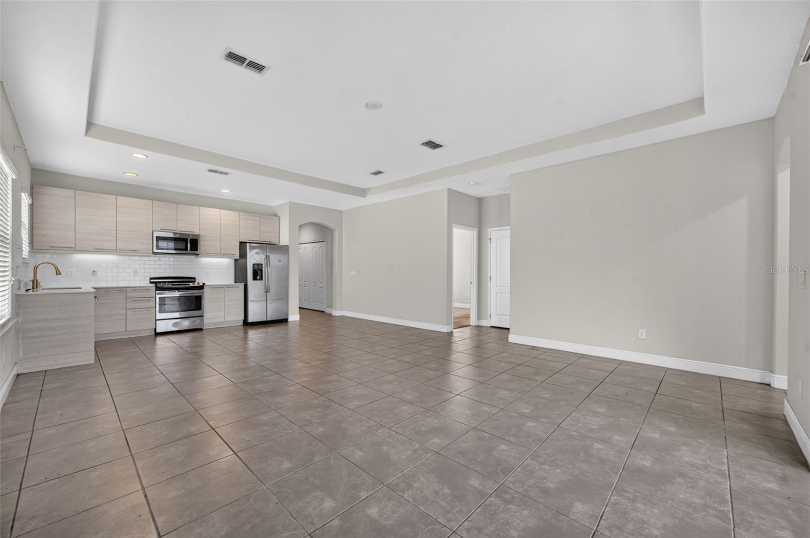 161 Kenny Blvd Property Photo 7