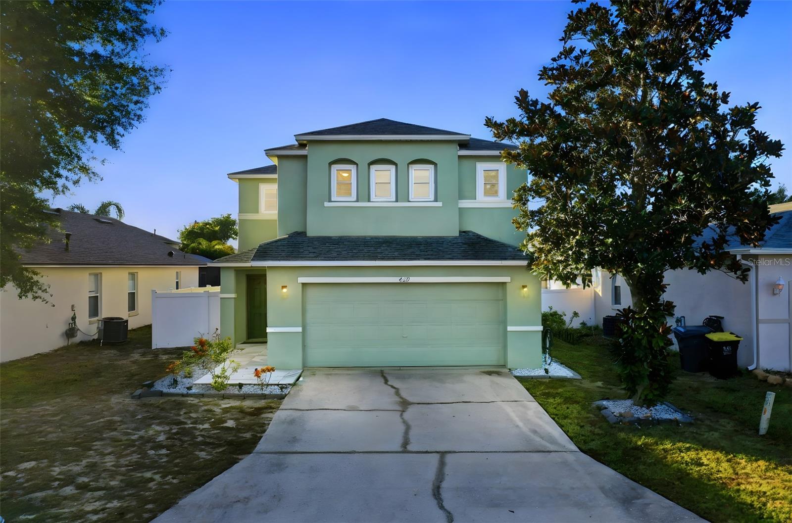 429 RONA LN