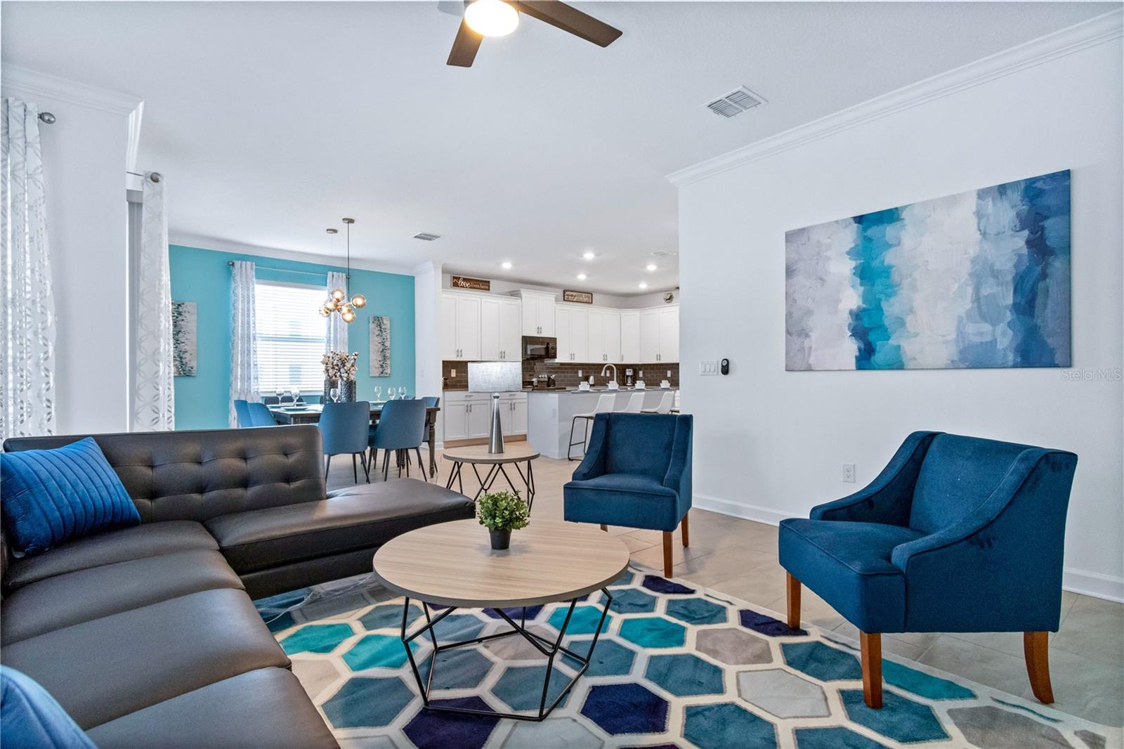 3032 Protagonist St Property Photo 4