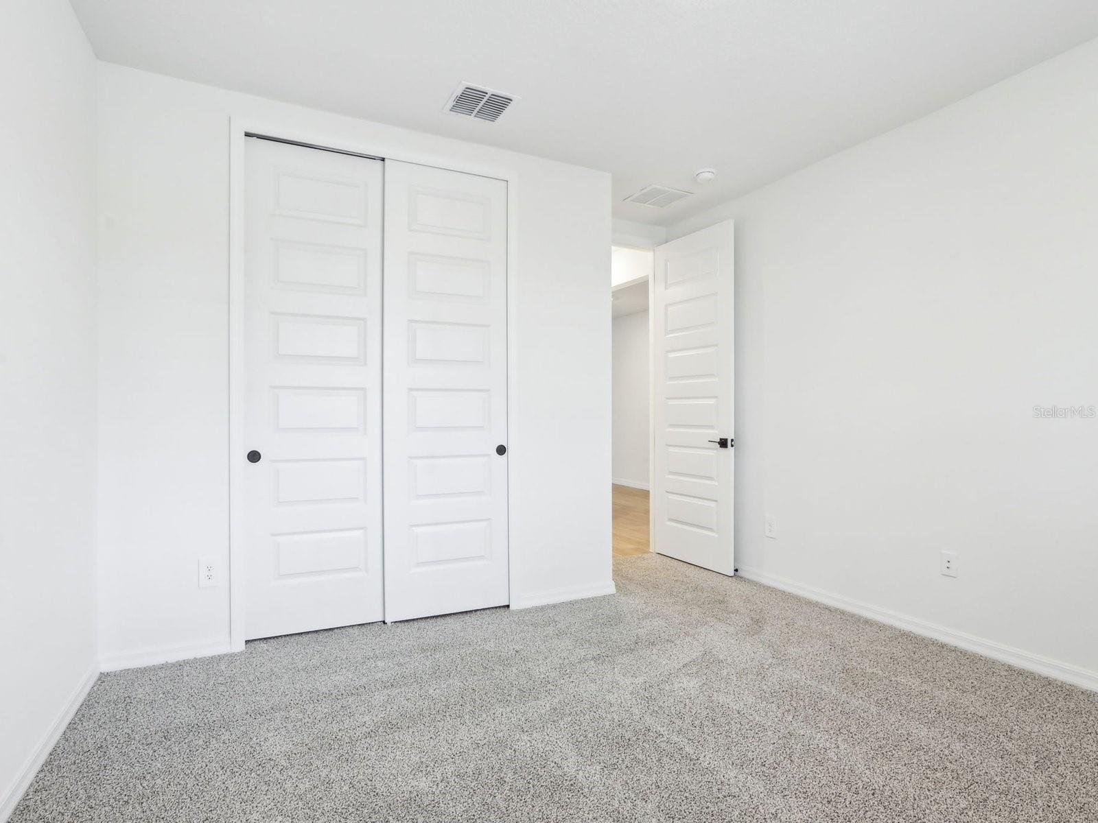 1705 Draughton Dr Property Photo 5