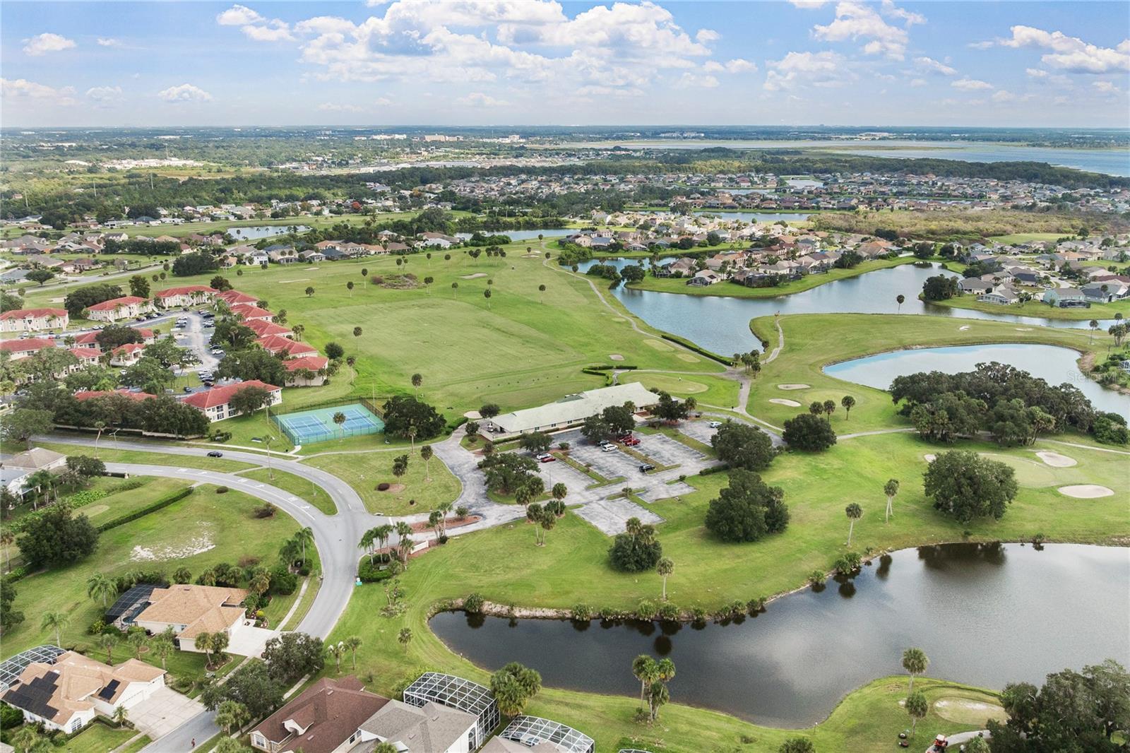 1524 The Oaks Blvd Property Photo 32