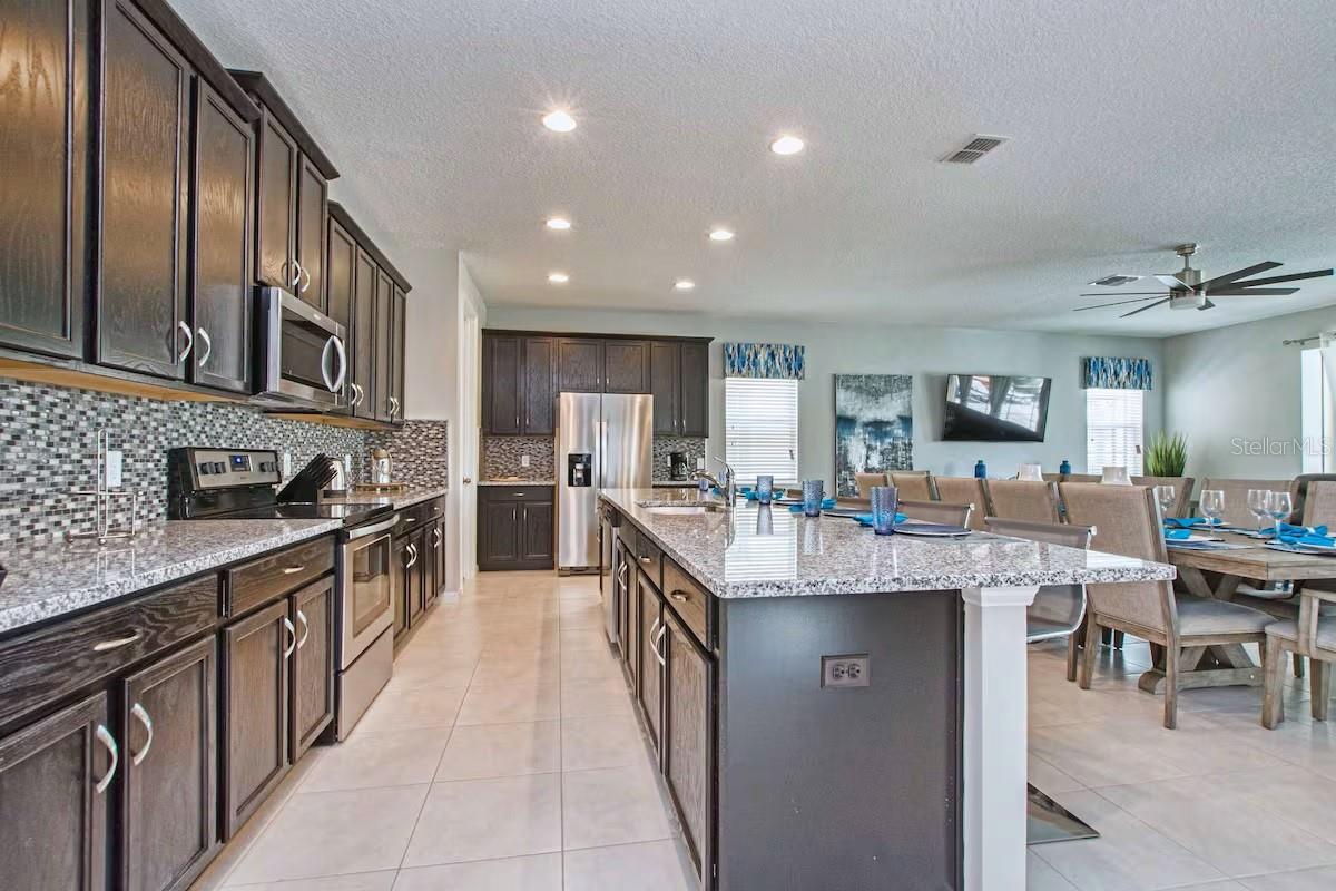 9013 Sunshine Ridge Loop Property Photo 4