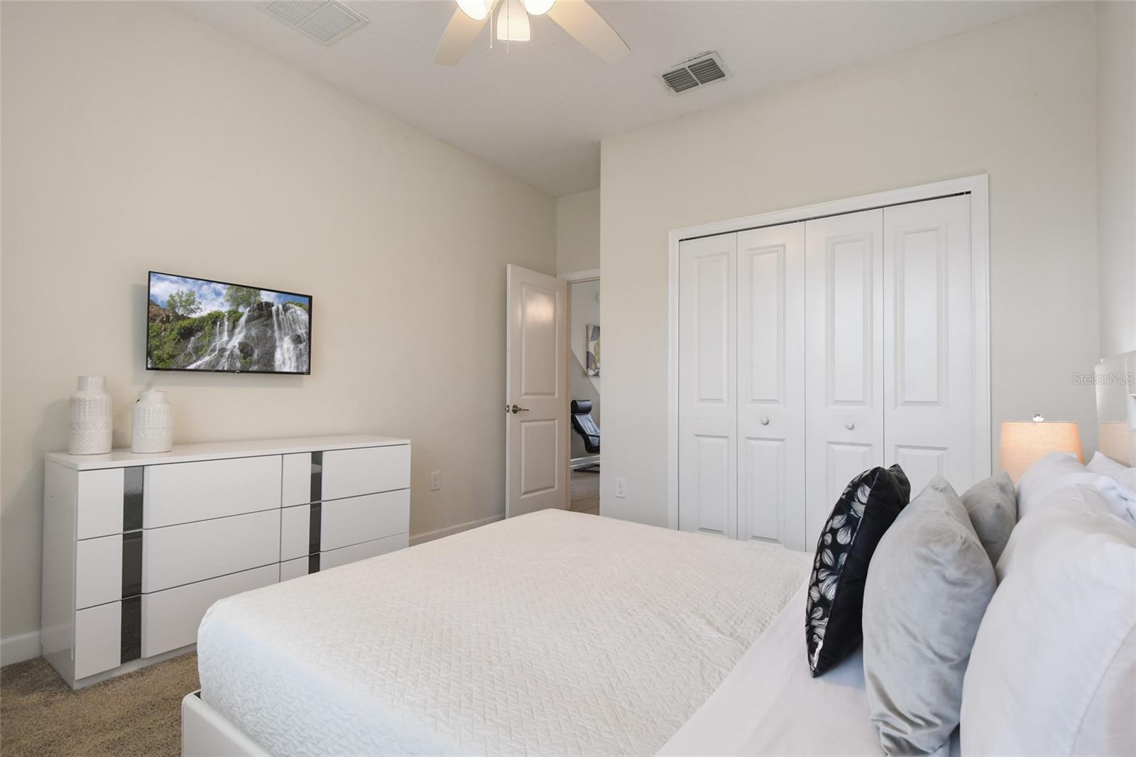 8942 Cabot Cliffs Dr Property Photo 23