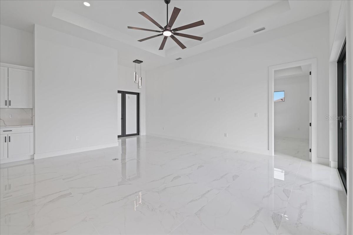 17375 Waco Ave Property Photo 8
