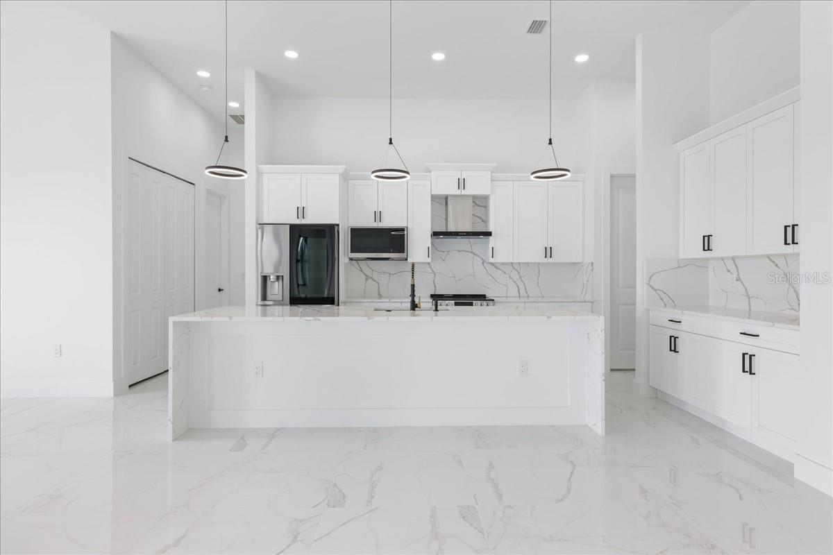17375 Waco Ave Property Photo 12
