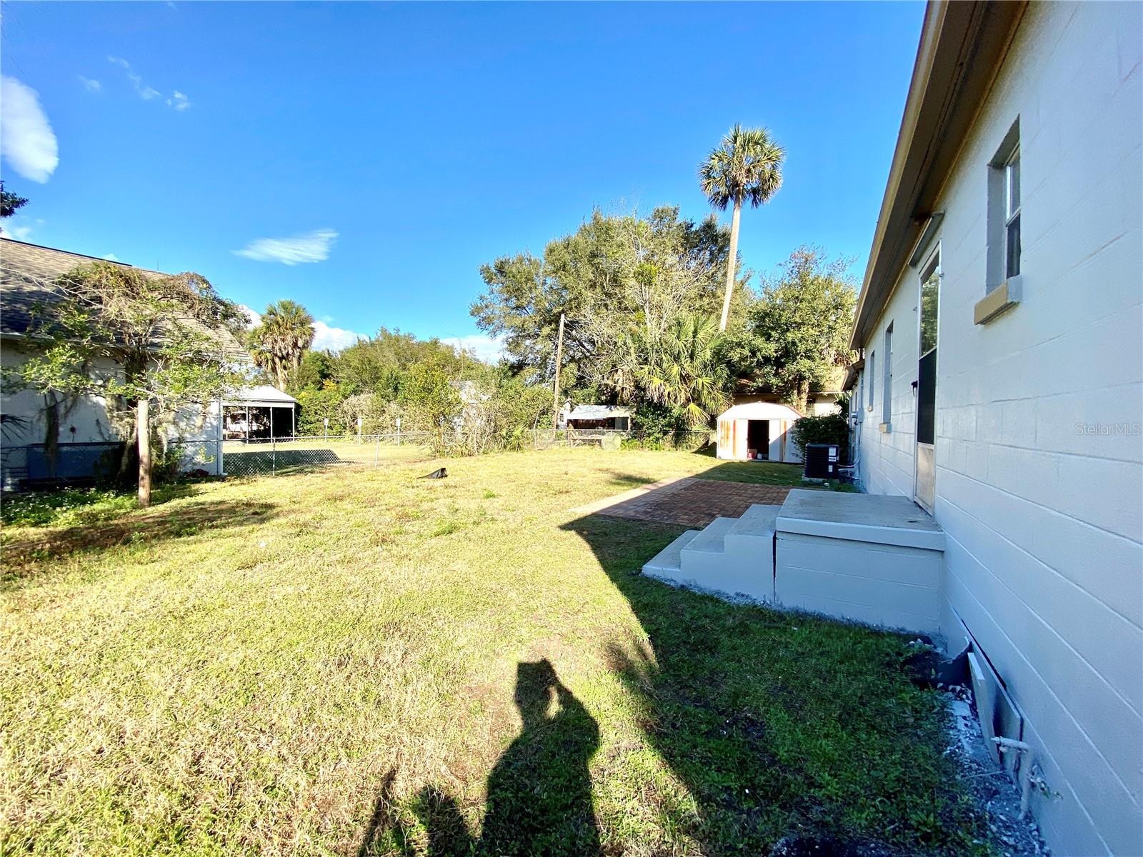 265 W Bay Ave Property Photo 16
