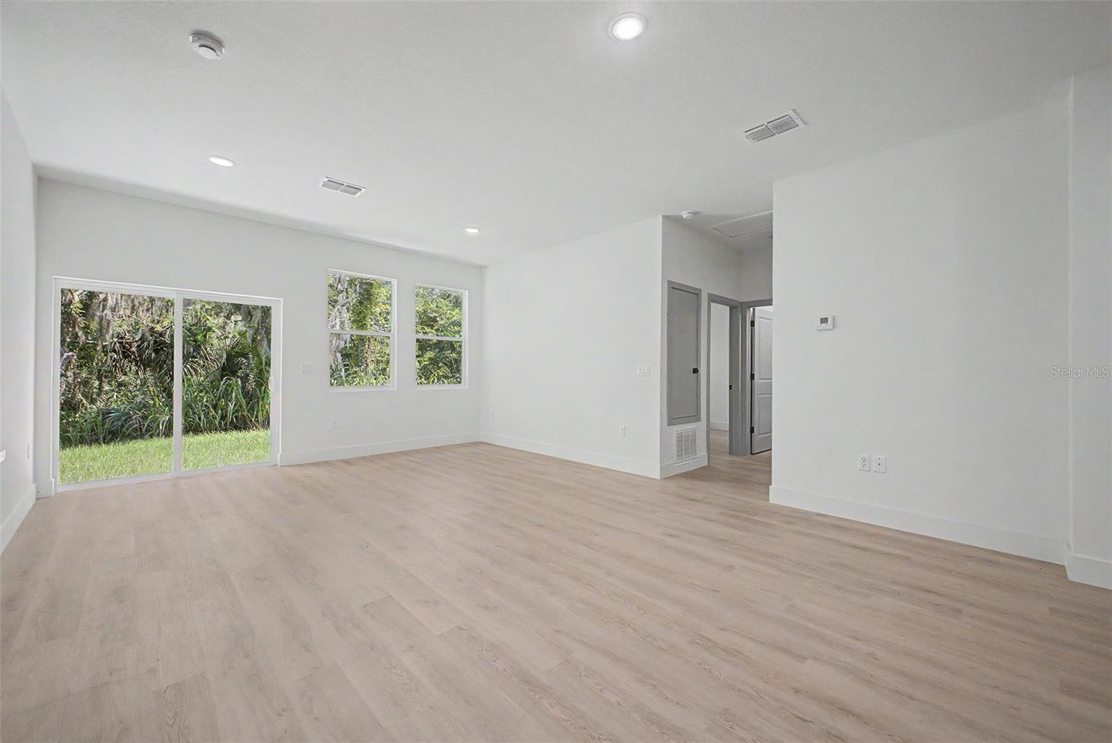 127 Hibiscus Ln Property Photo 10
