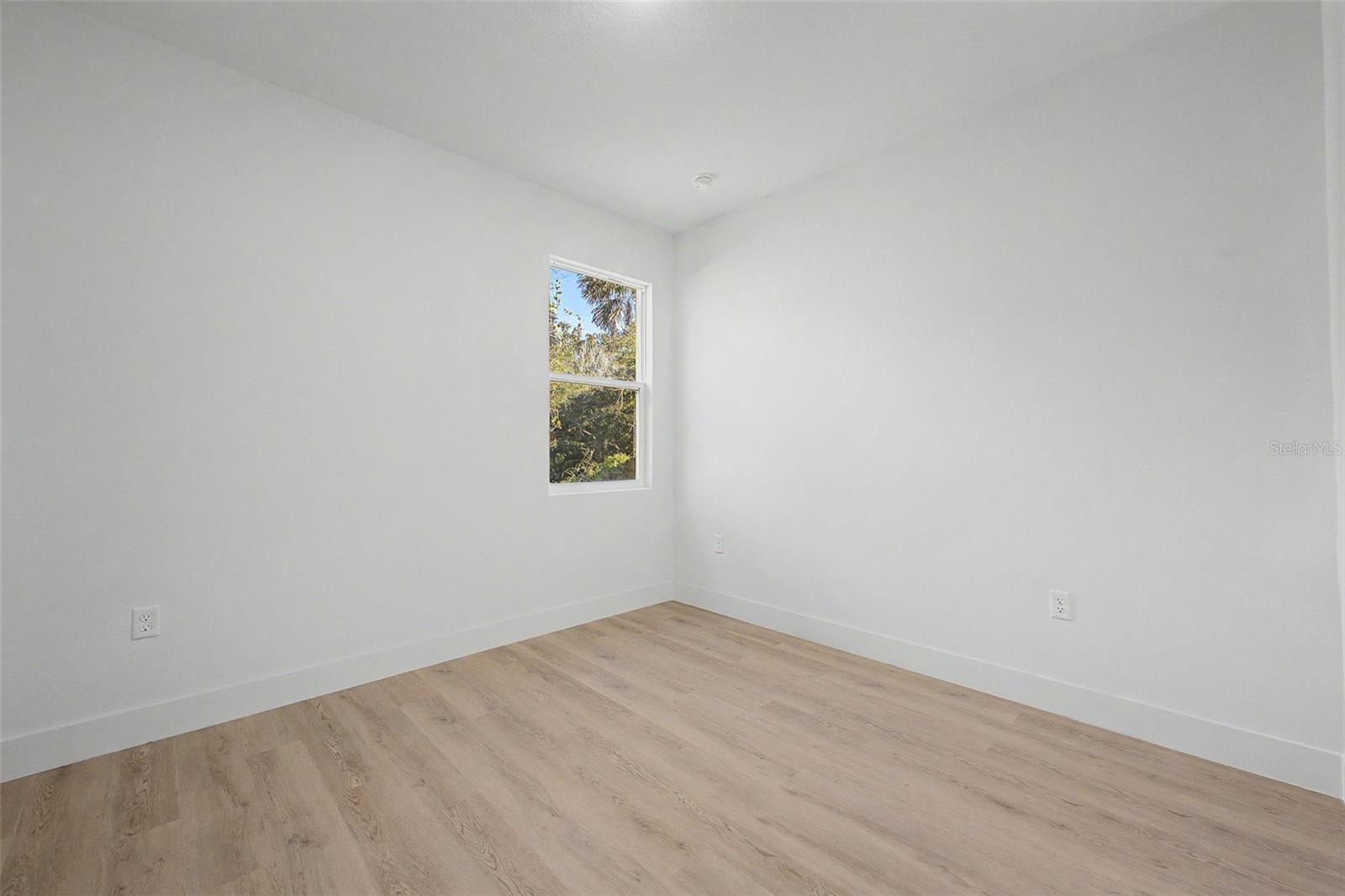 127 Hibiscus Ln Property Photo 28