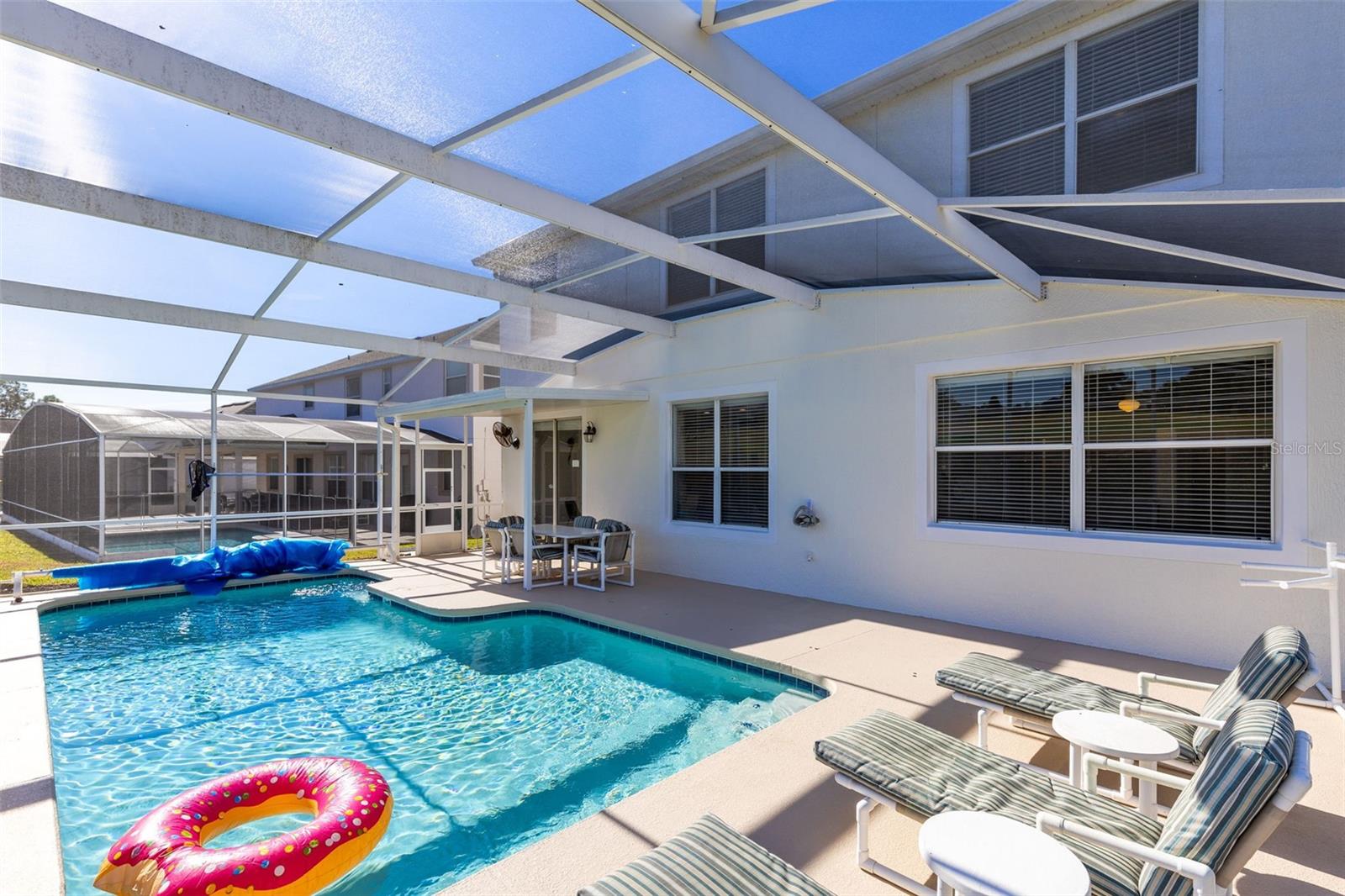 142 Birkdale St Property Photo 2