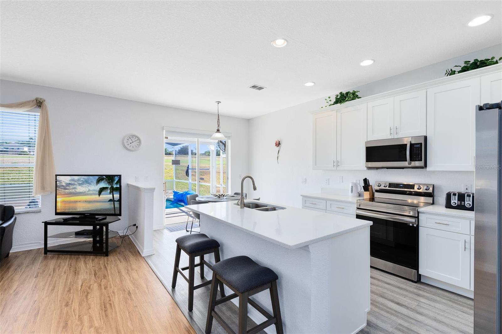 142 Birkdale St Property Photo 8