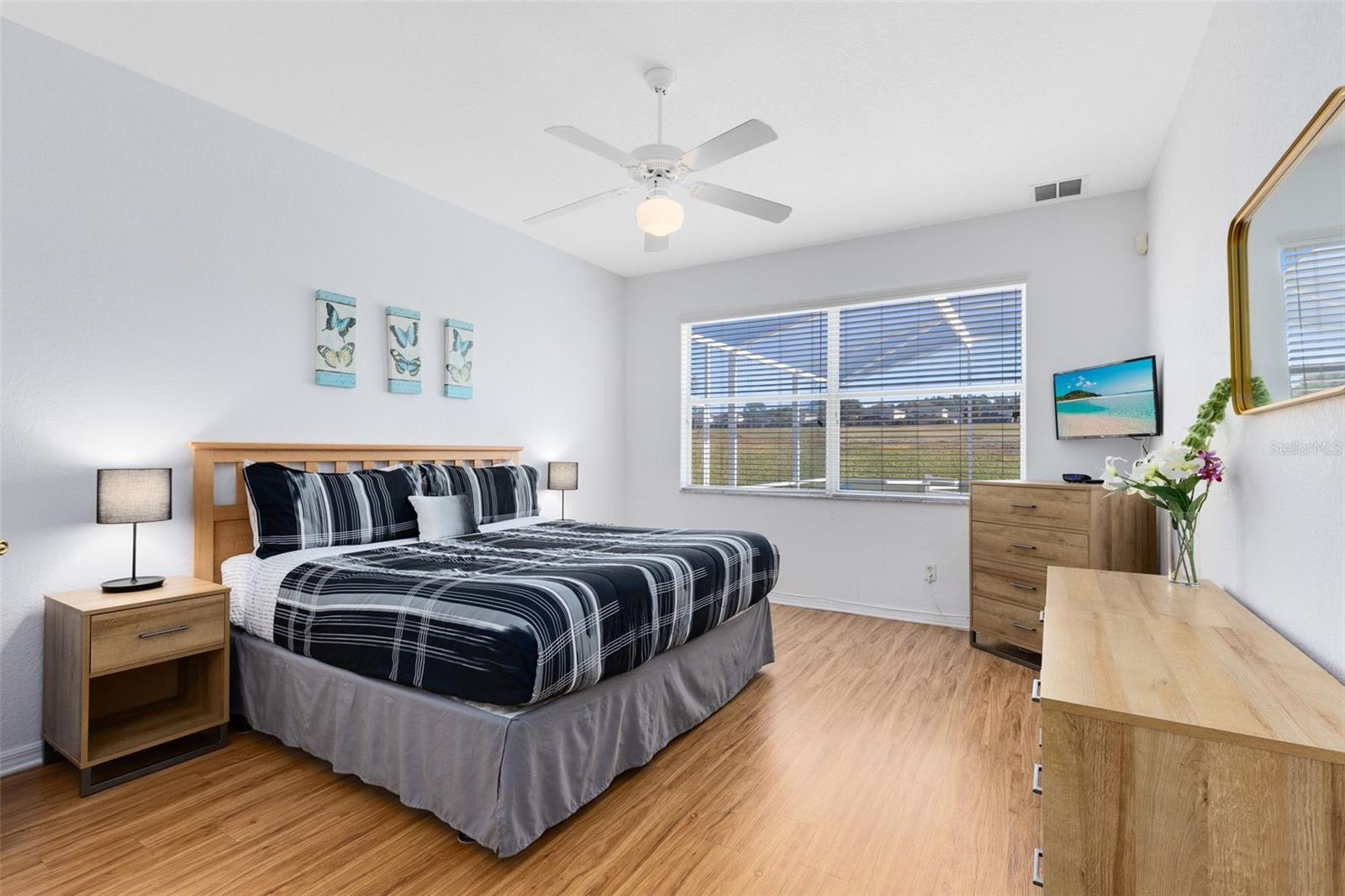142 Birkdale St Property Photo 17