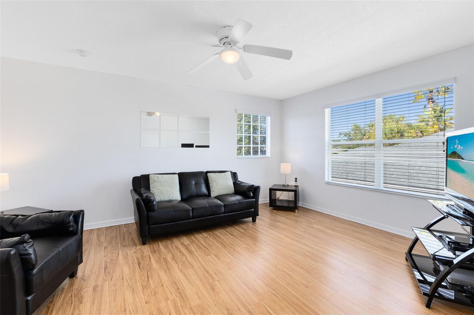 142 Birkdale St Property Photo 25
