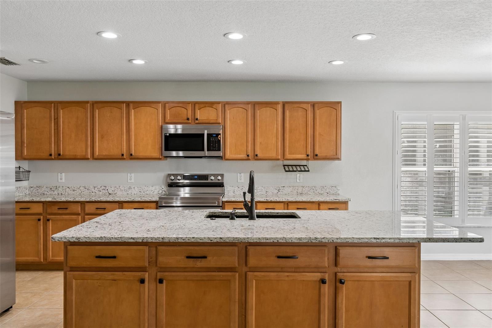 14759 Royal Poinciana Dr Property Photo 6