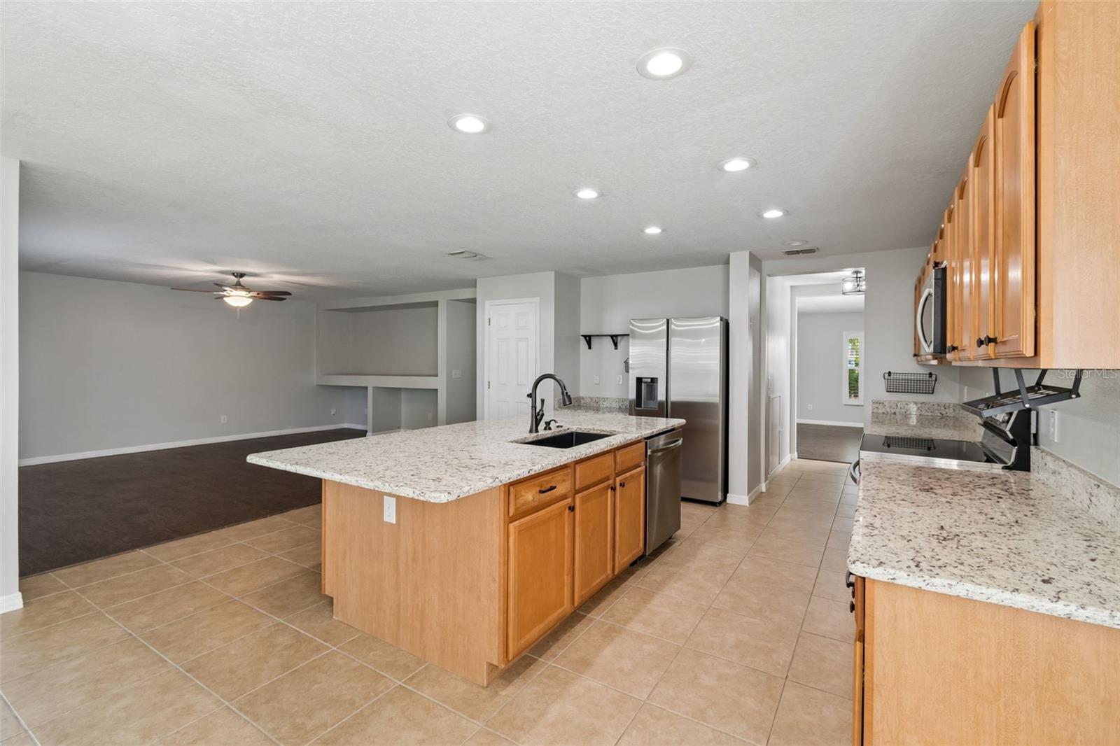 14759 Royal Poinciana Dr Property Photo 10