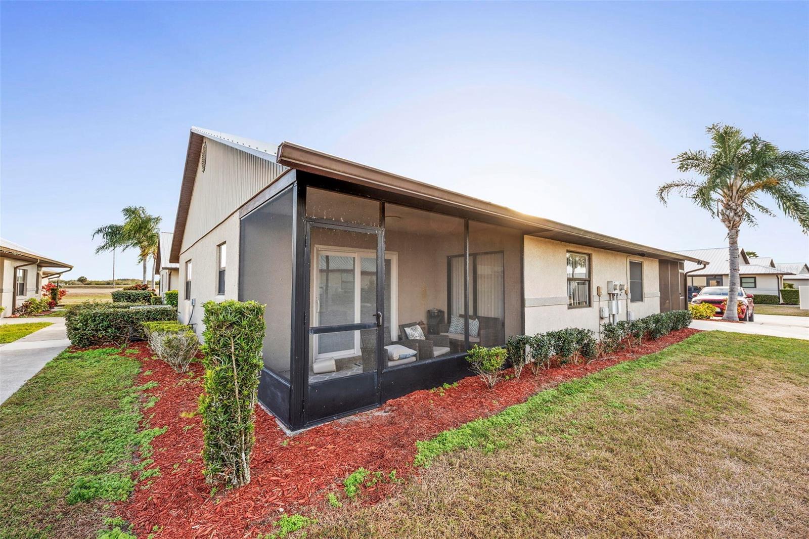 1916 Villaway E Property Photo 31