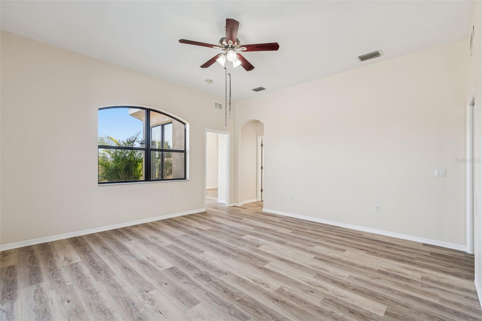 14308 Willow Run Property Photo 19