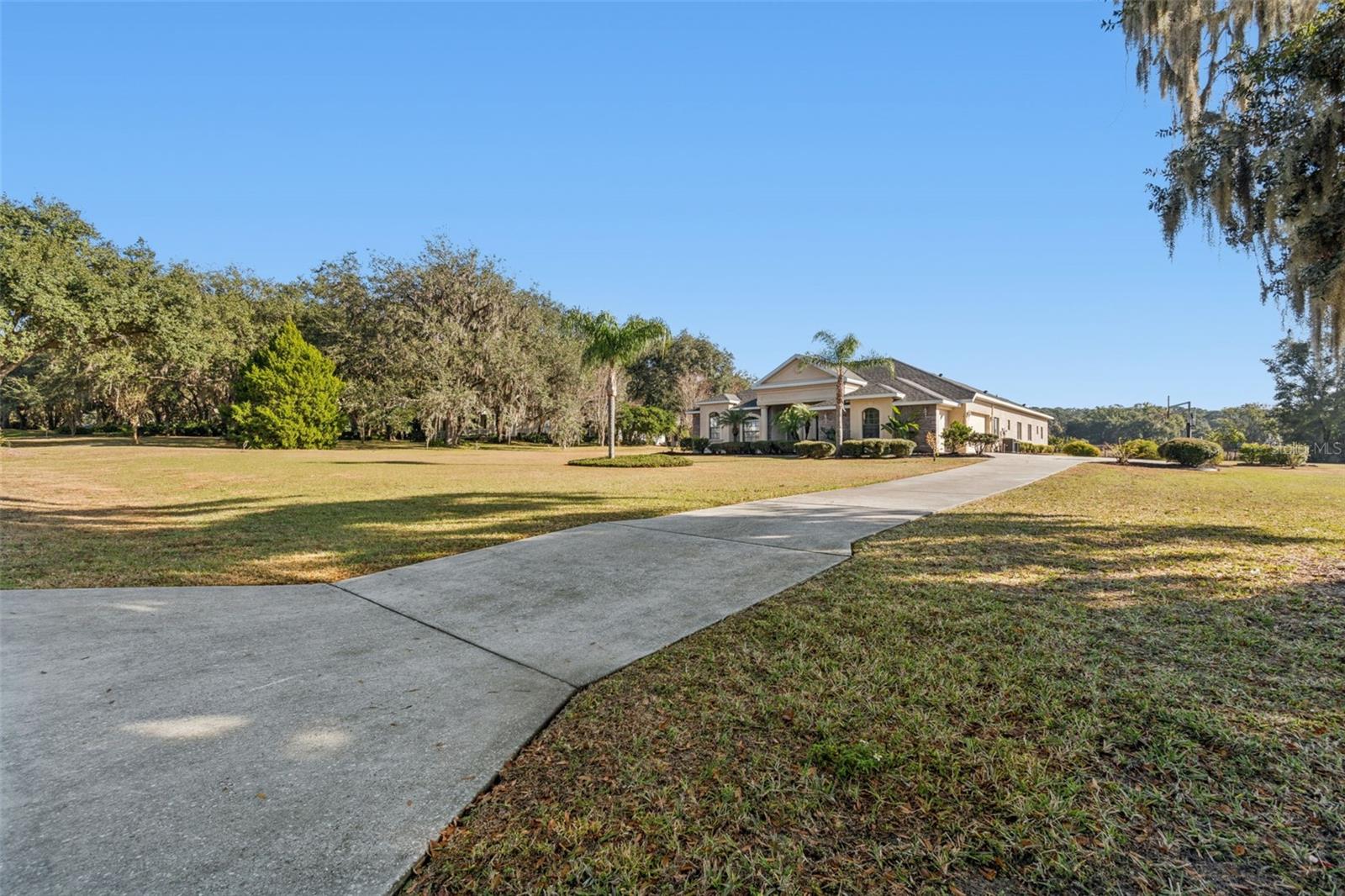 14308 Willow Run Property Photo 47