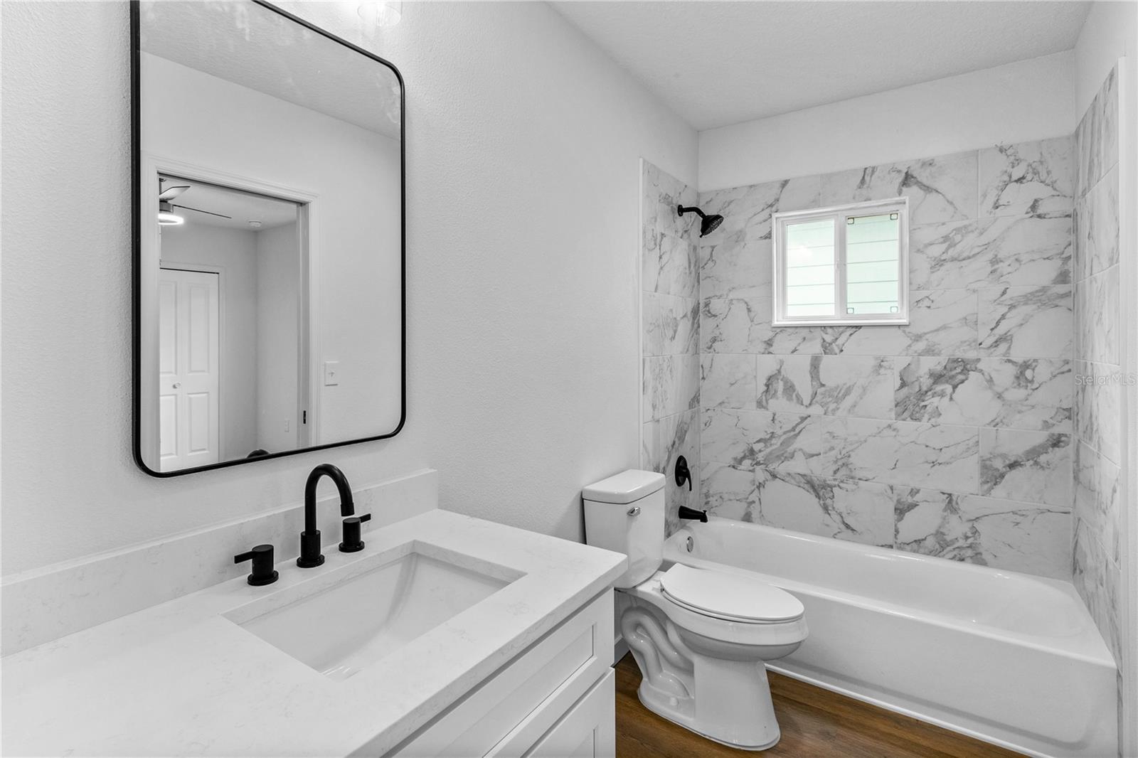1012 E Hazzard Property Photo 15