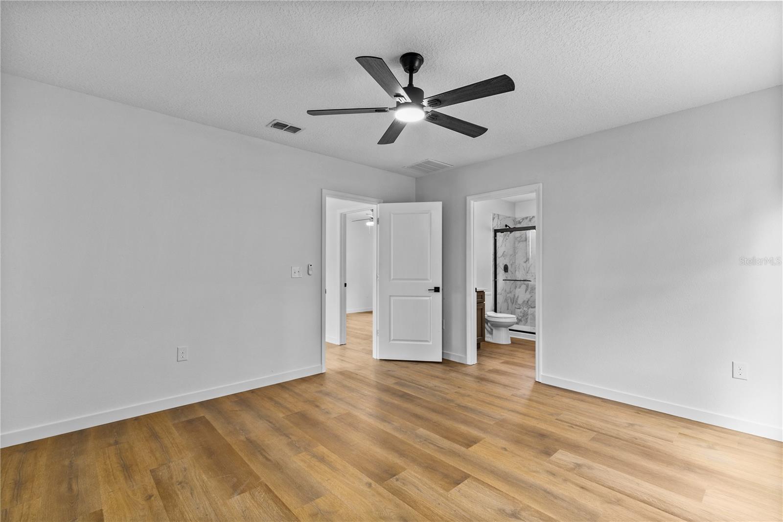 1012 E Hazzard Property Photo 19