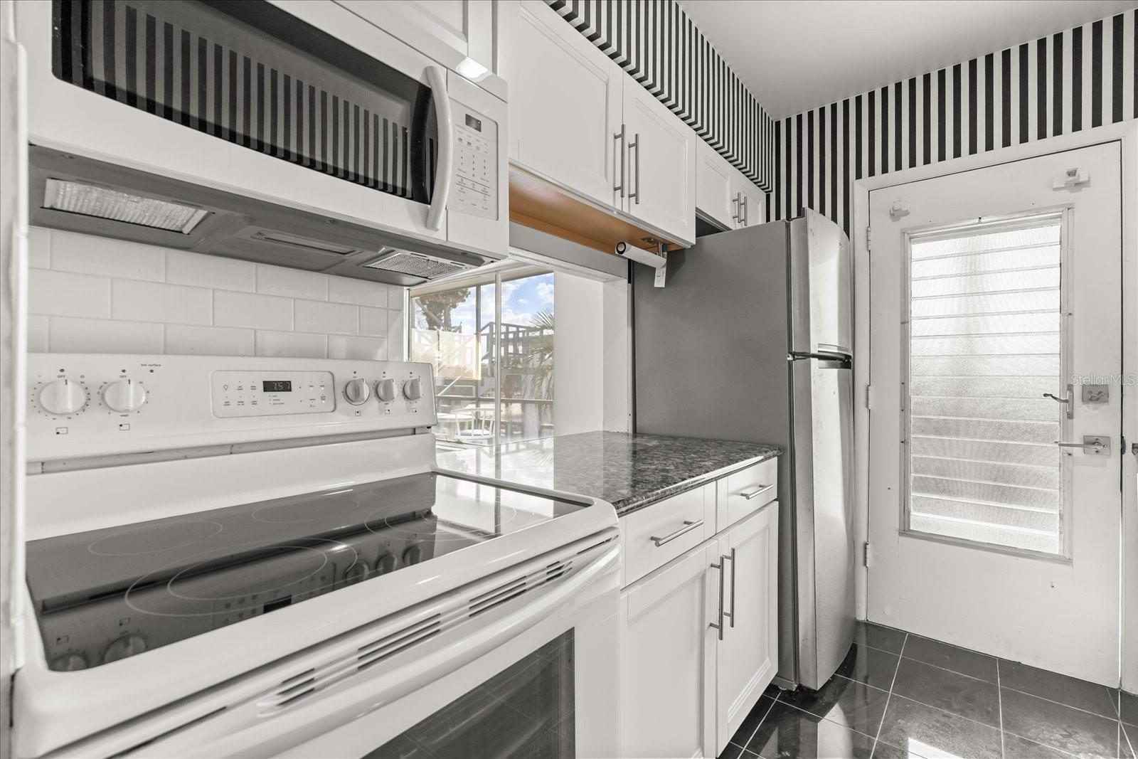 1700 6th St Nw #b24 Property Photo 3