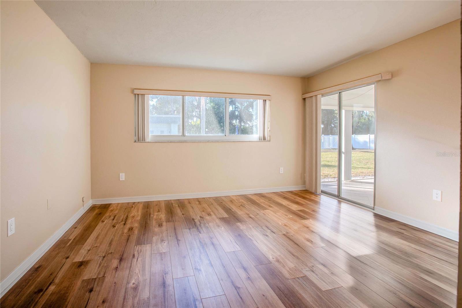 3300 Beneva #214 Property Photo 8
