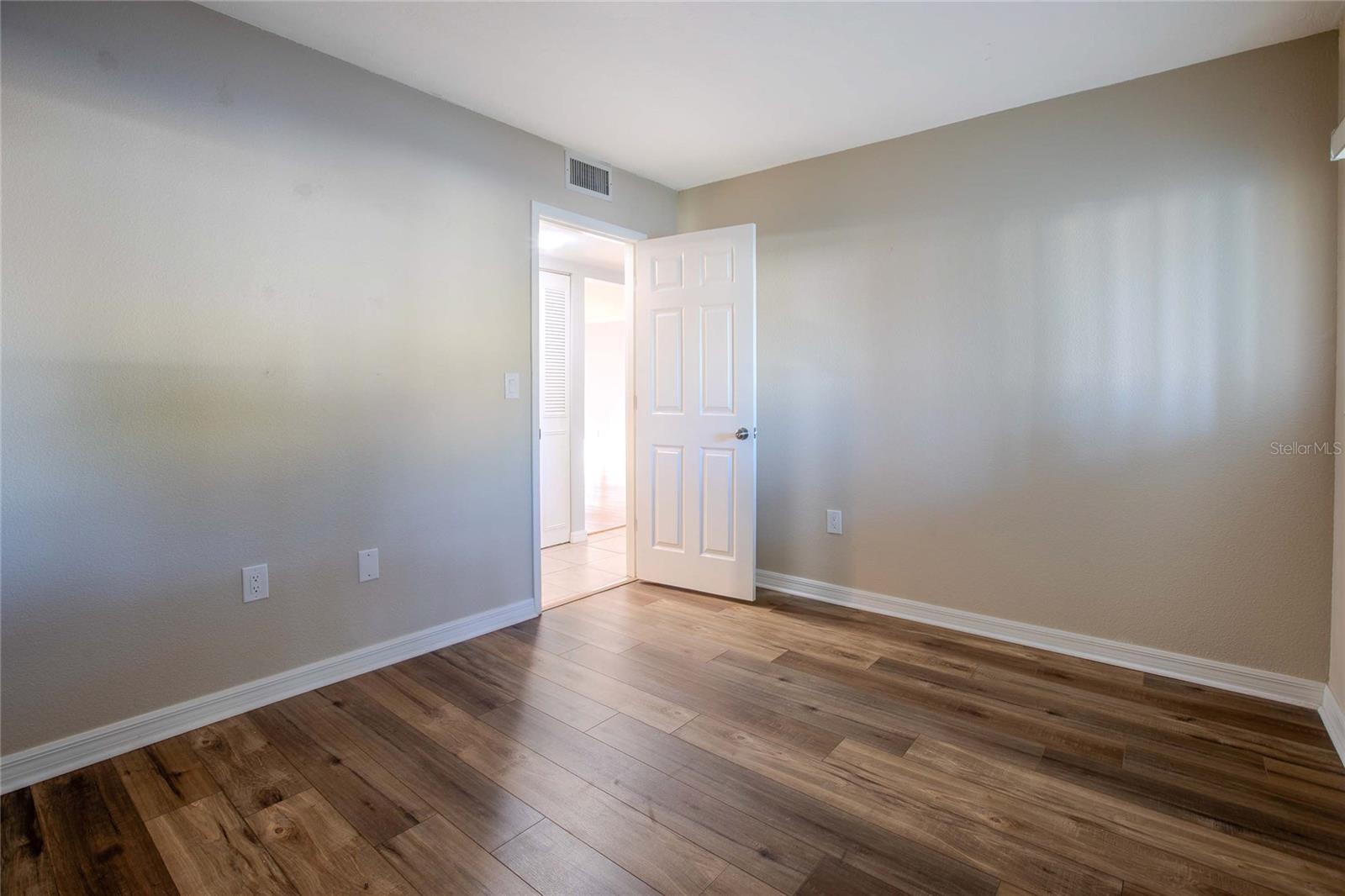 3300 Beneva #214 Property Photo 14