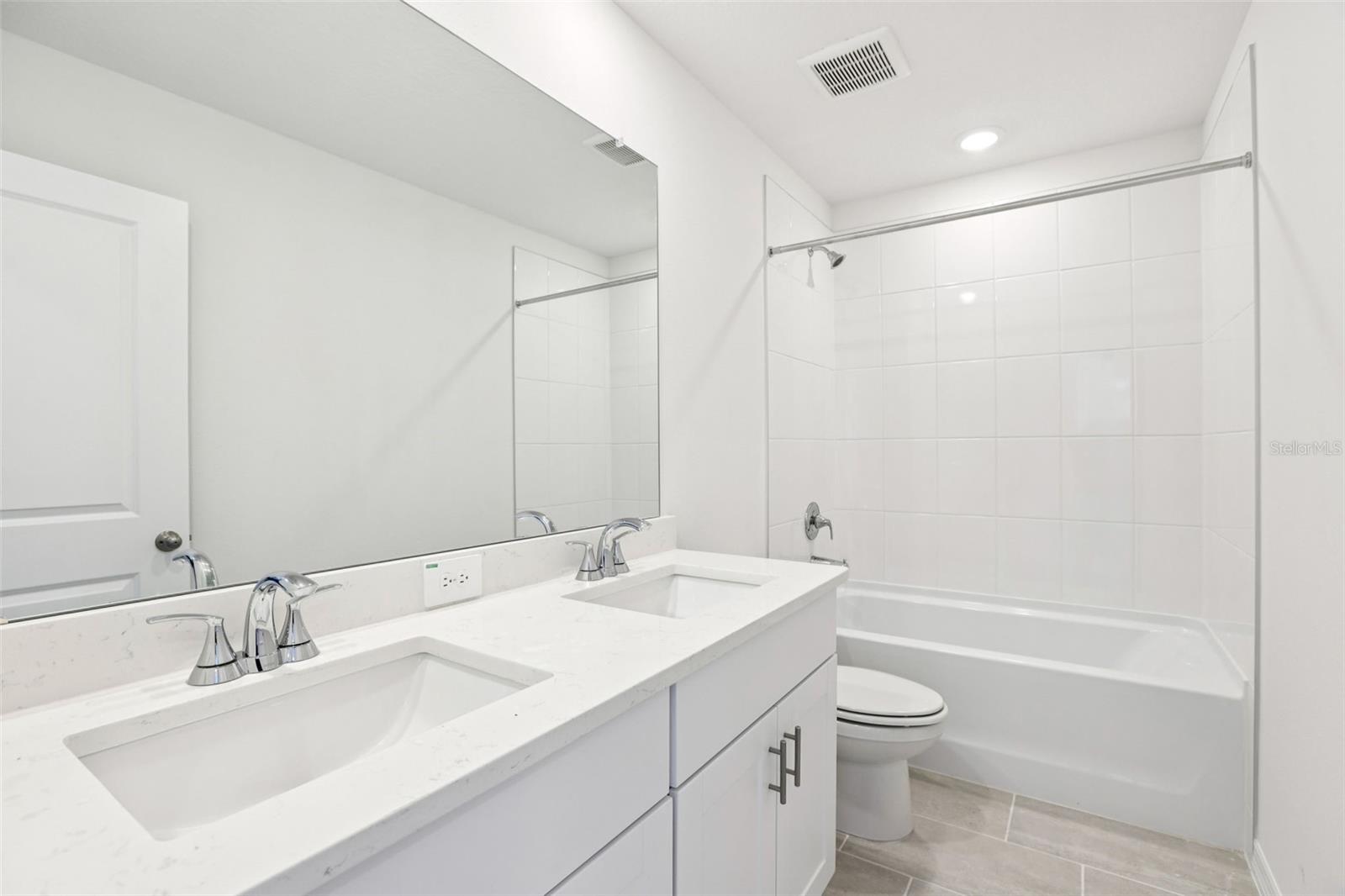 31583 Wild Grape Ln Property Photo 40