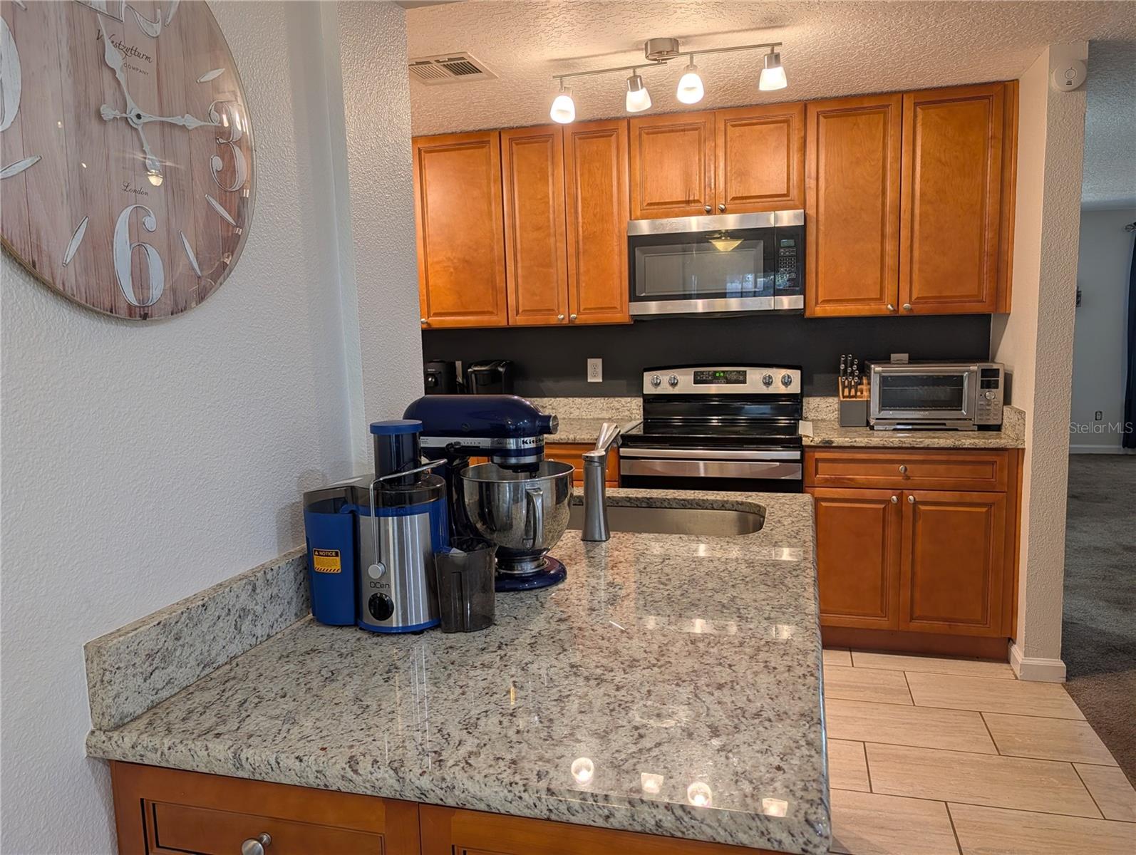 2455 Kimberly Dr Property Photo 11