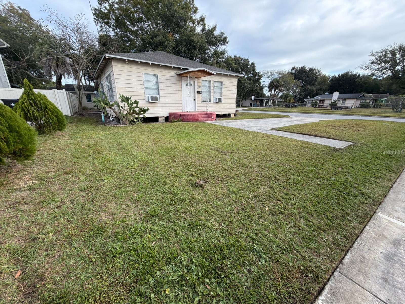 4201 Cepeda St Property Photo 3