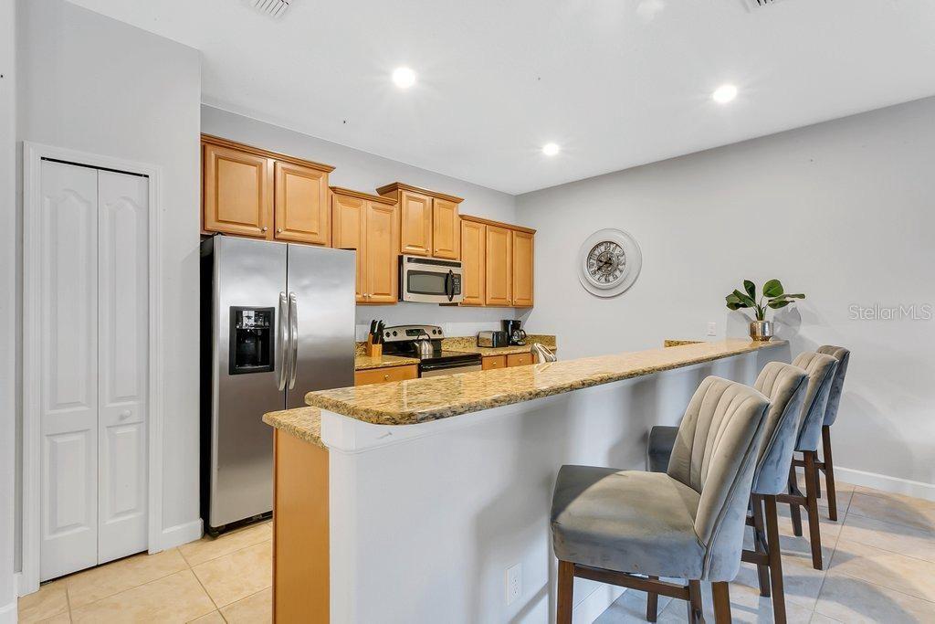 8979 California Palm Rd Property Photo 4
