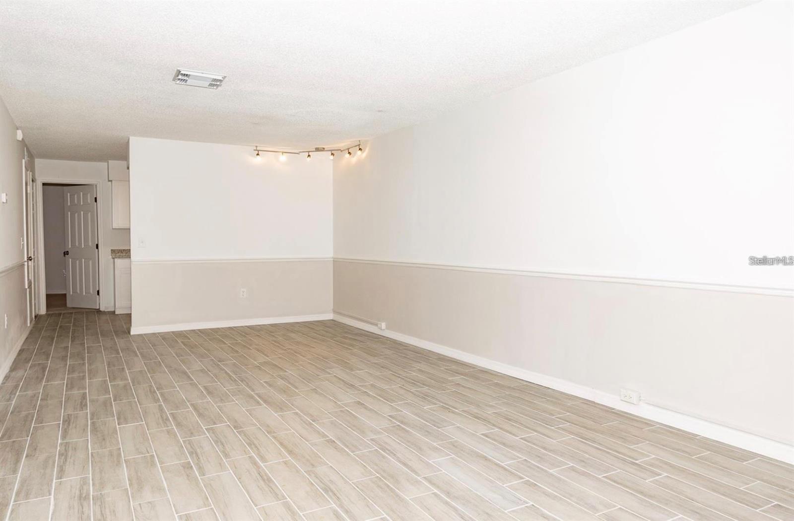1267 Woodman Way Property Photo 5