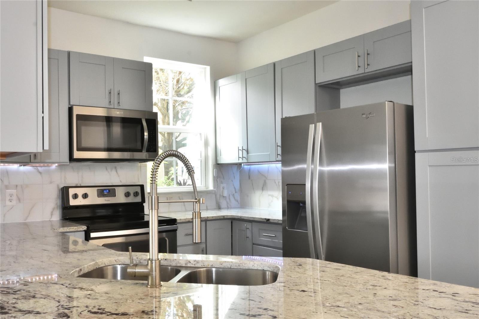 3396 Parkchester Square Blvd #104 Property Photo 8
