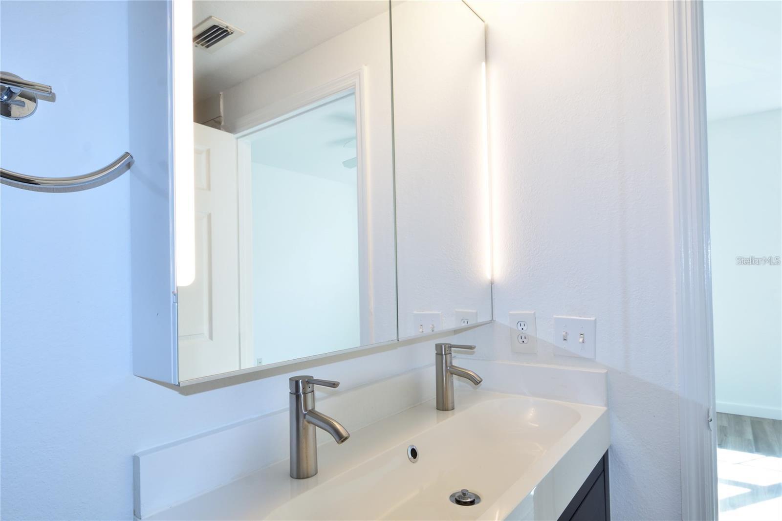 3396 Parkchester Square Blvd #104 Property Photo 31