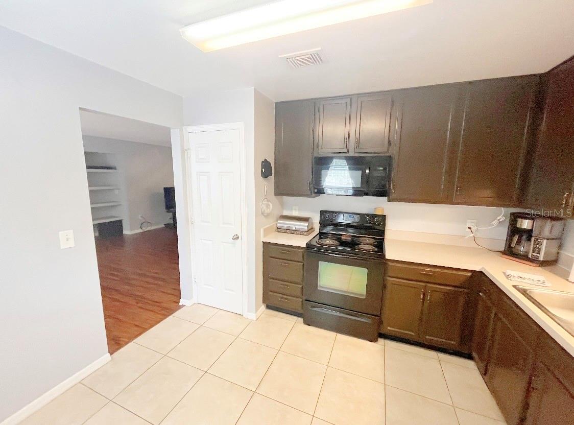 8203 Olympia Ct Property Photo 14